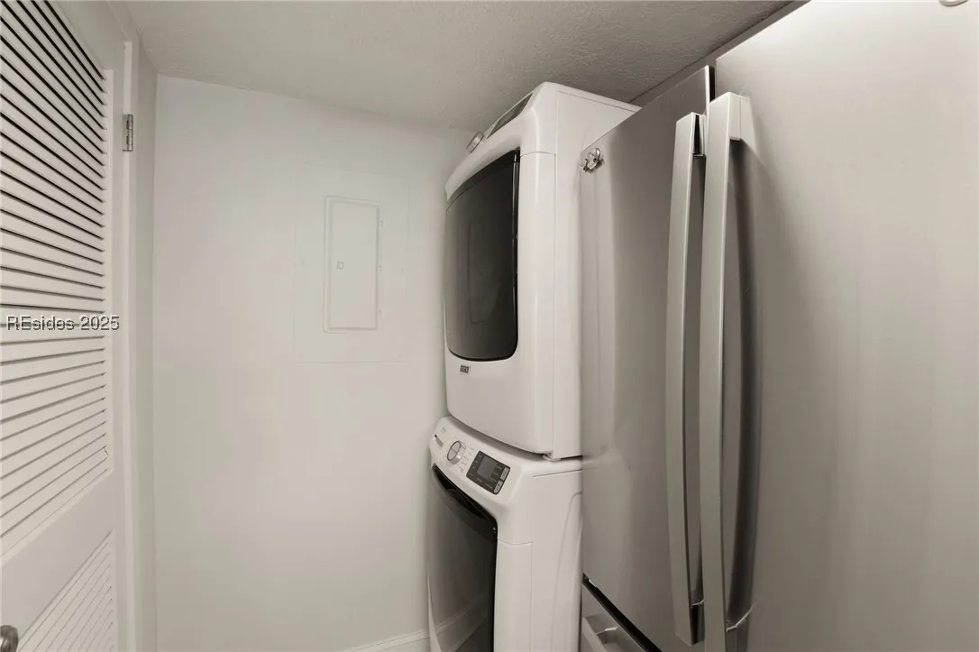  - Photo 21