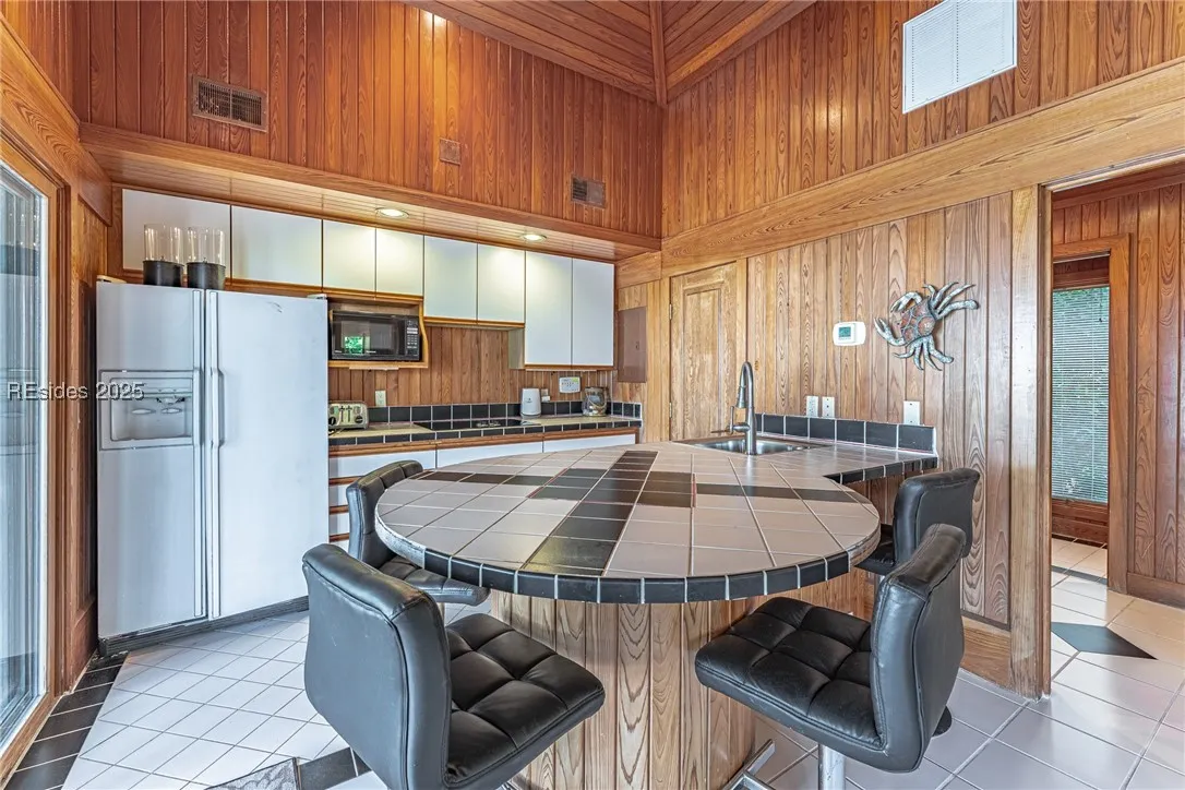  - Photo 67