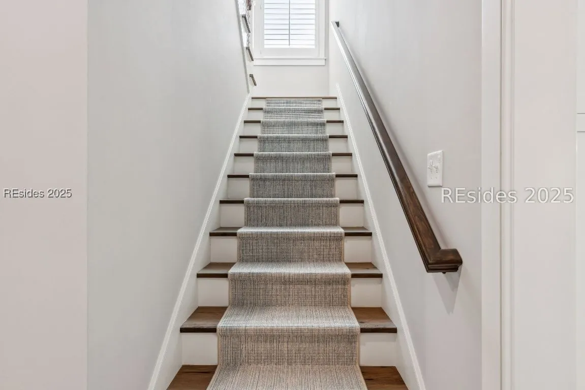  - Photo 37