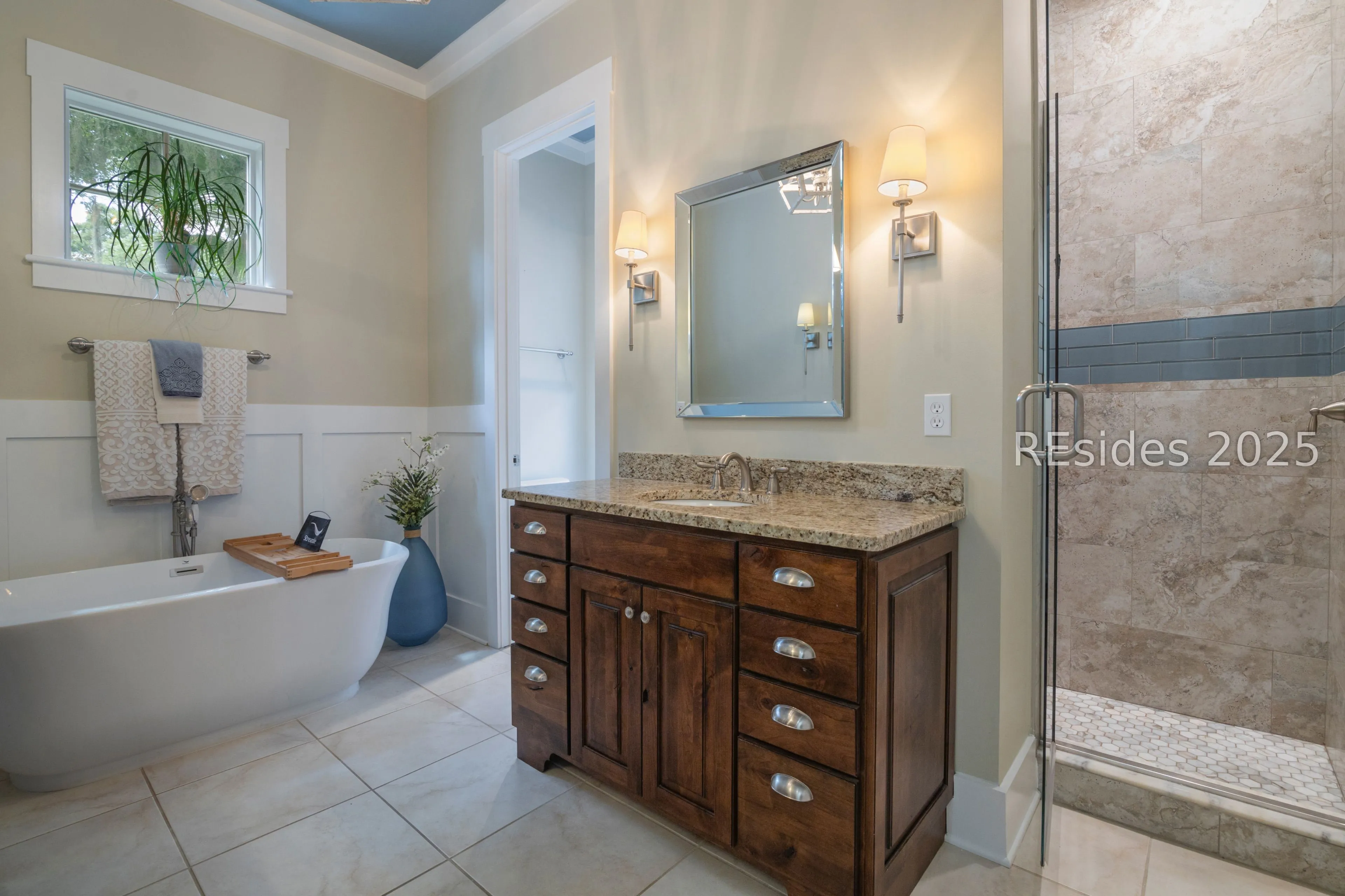  - Photo 32