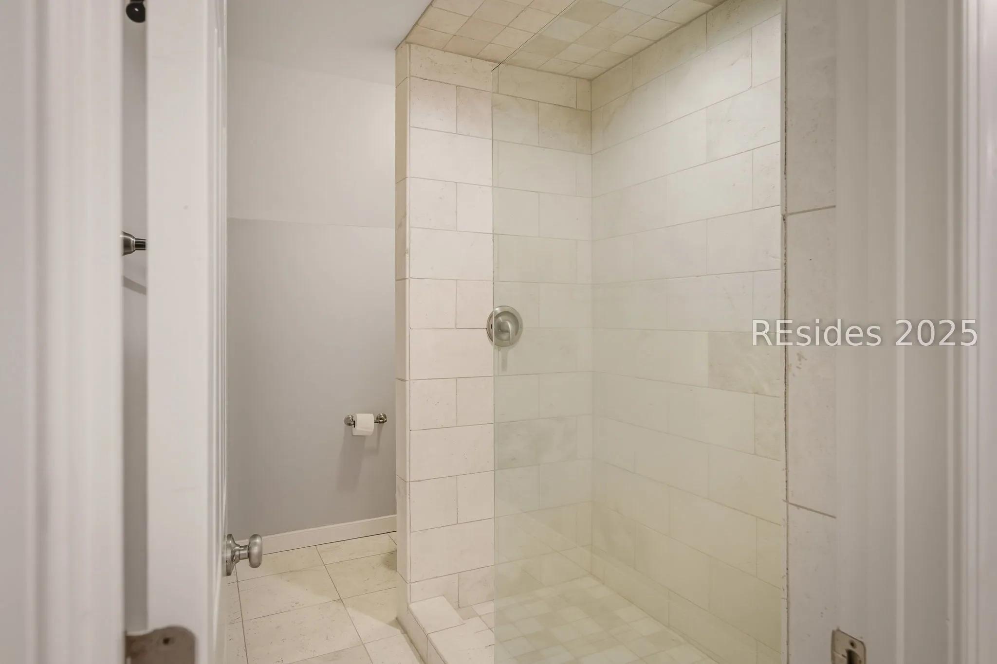  - Photo 21
