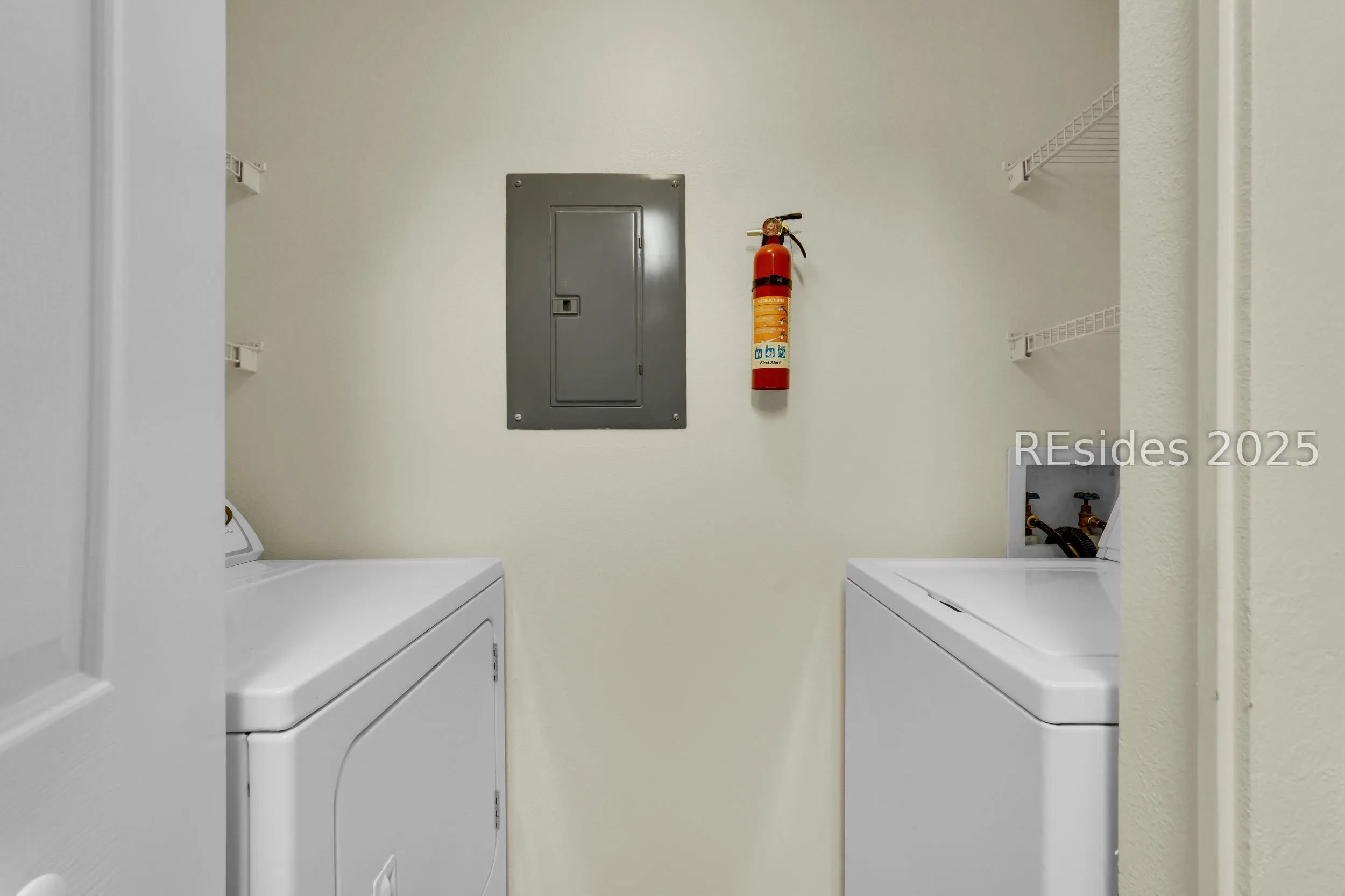  - Photo 24