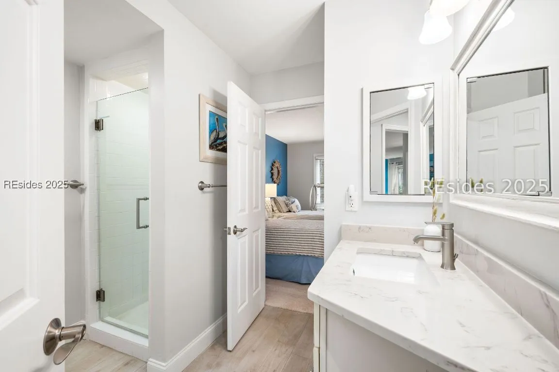  - Photo 26