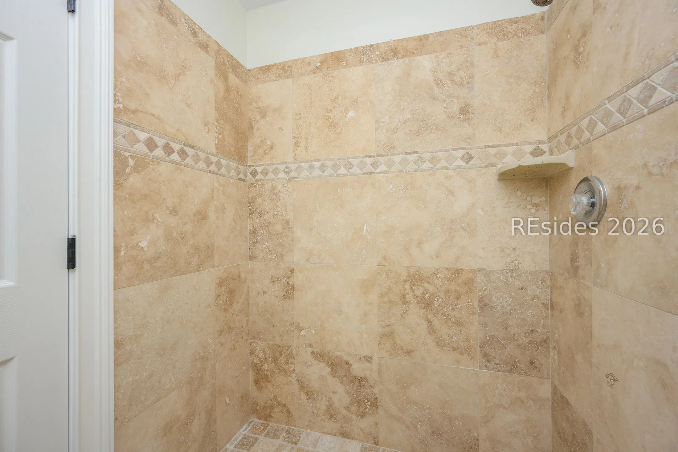  - Photo 26