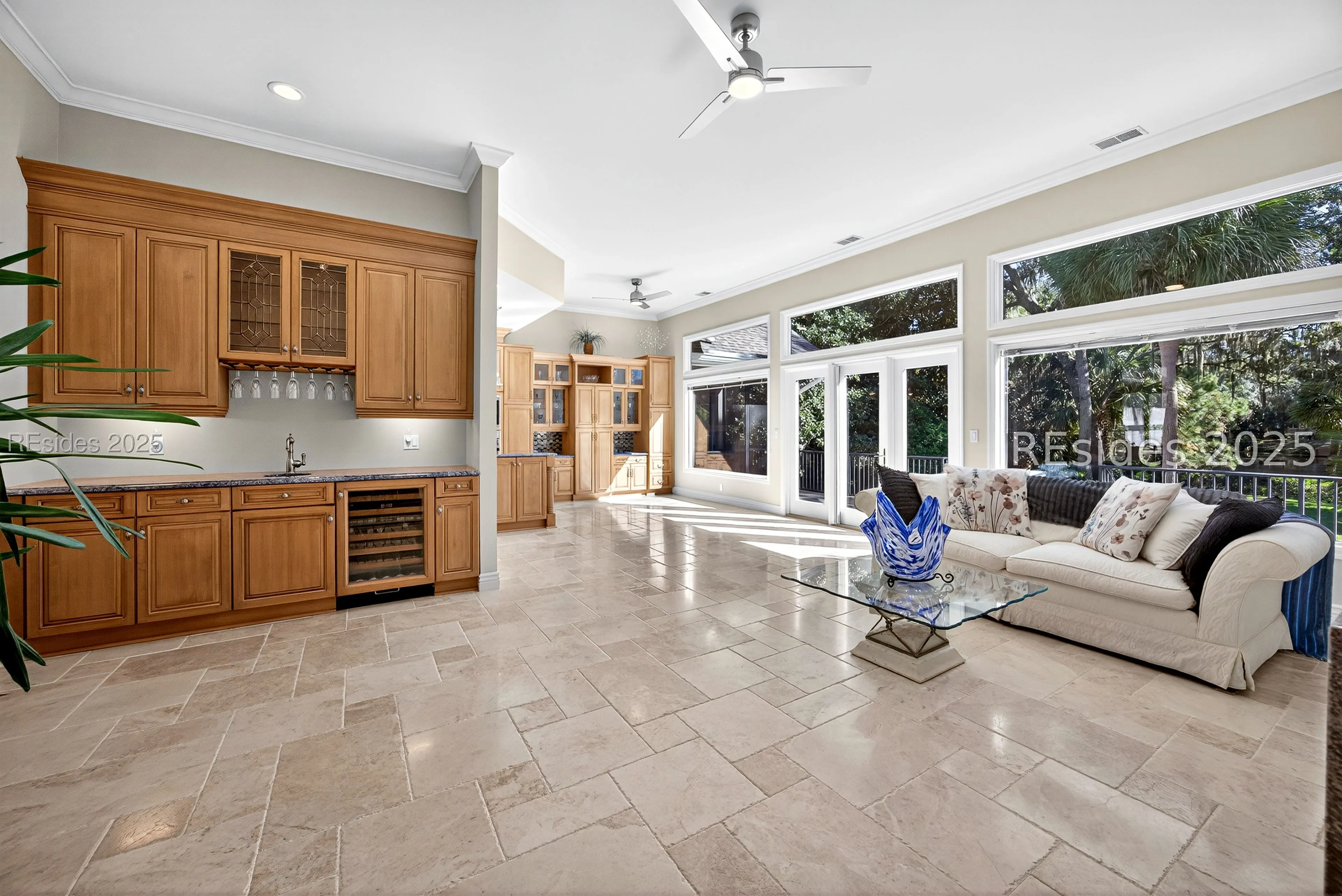  - Photo 11