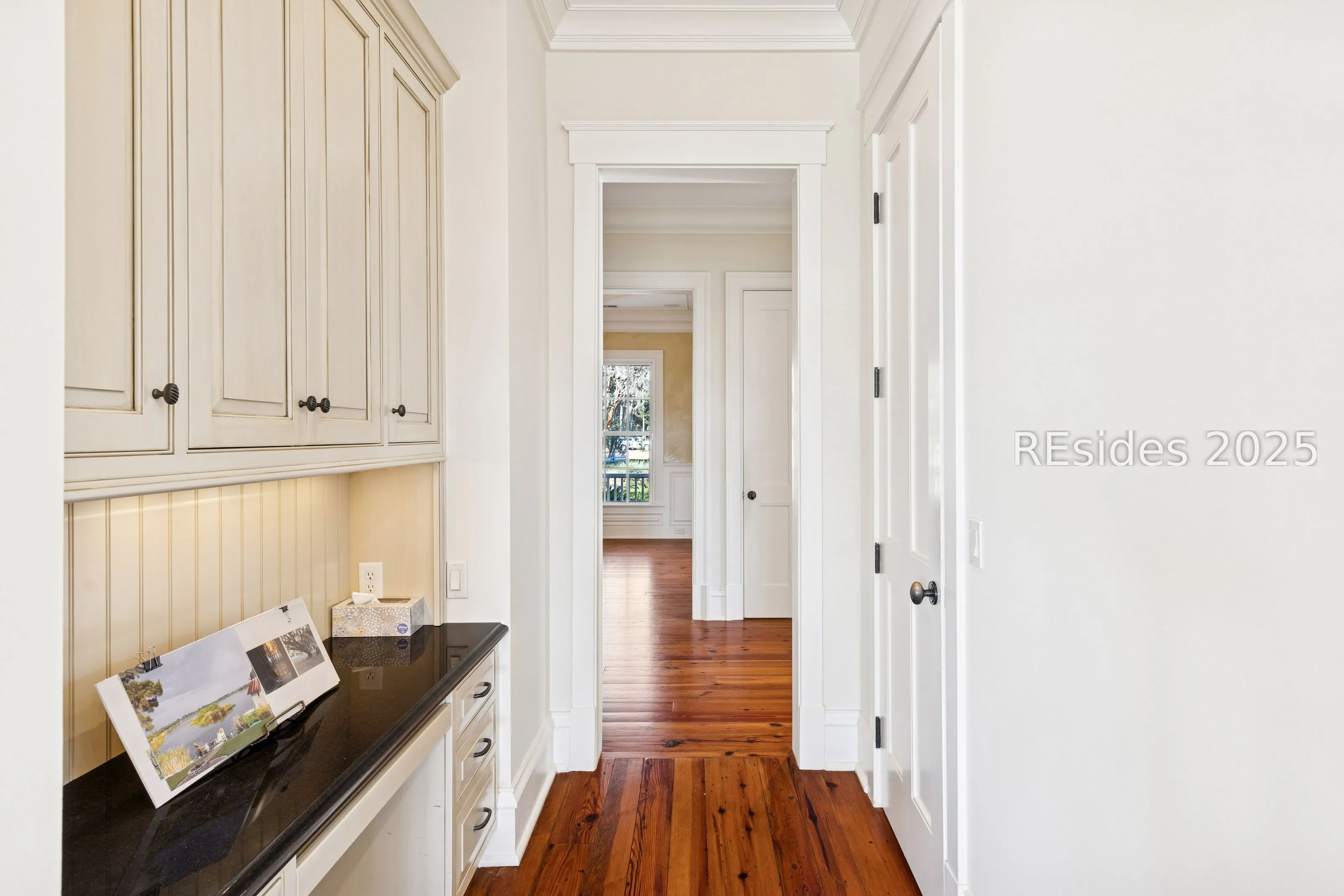  - Photo 18