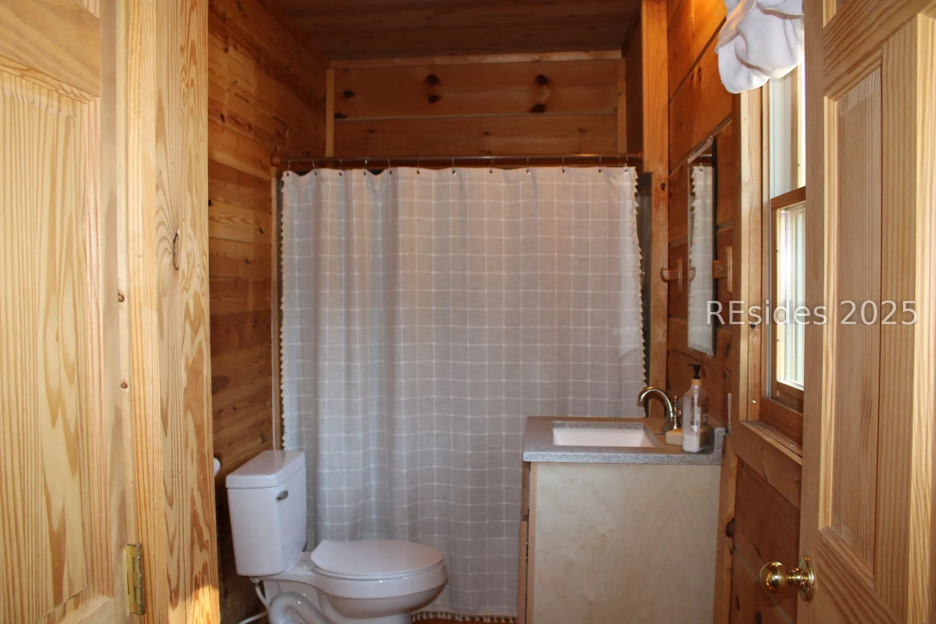  - Photo 10