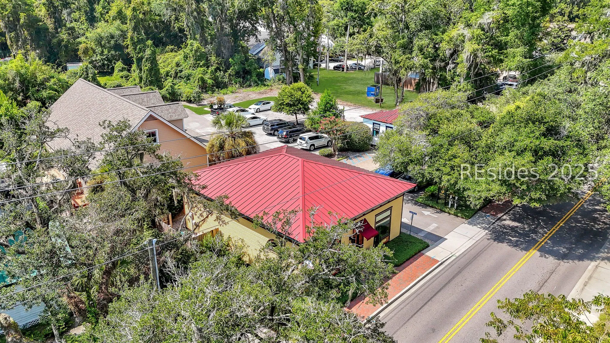  - Photo 33