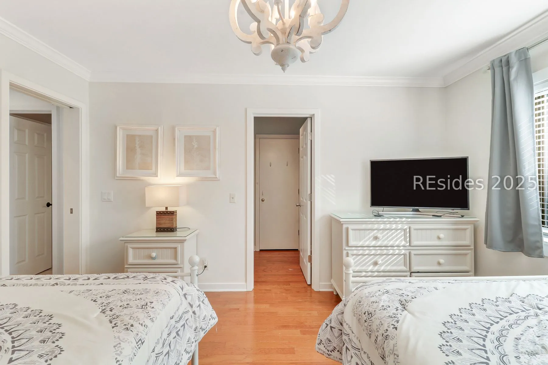  - Photo 16