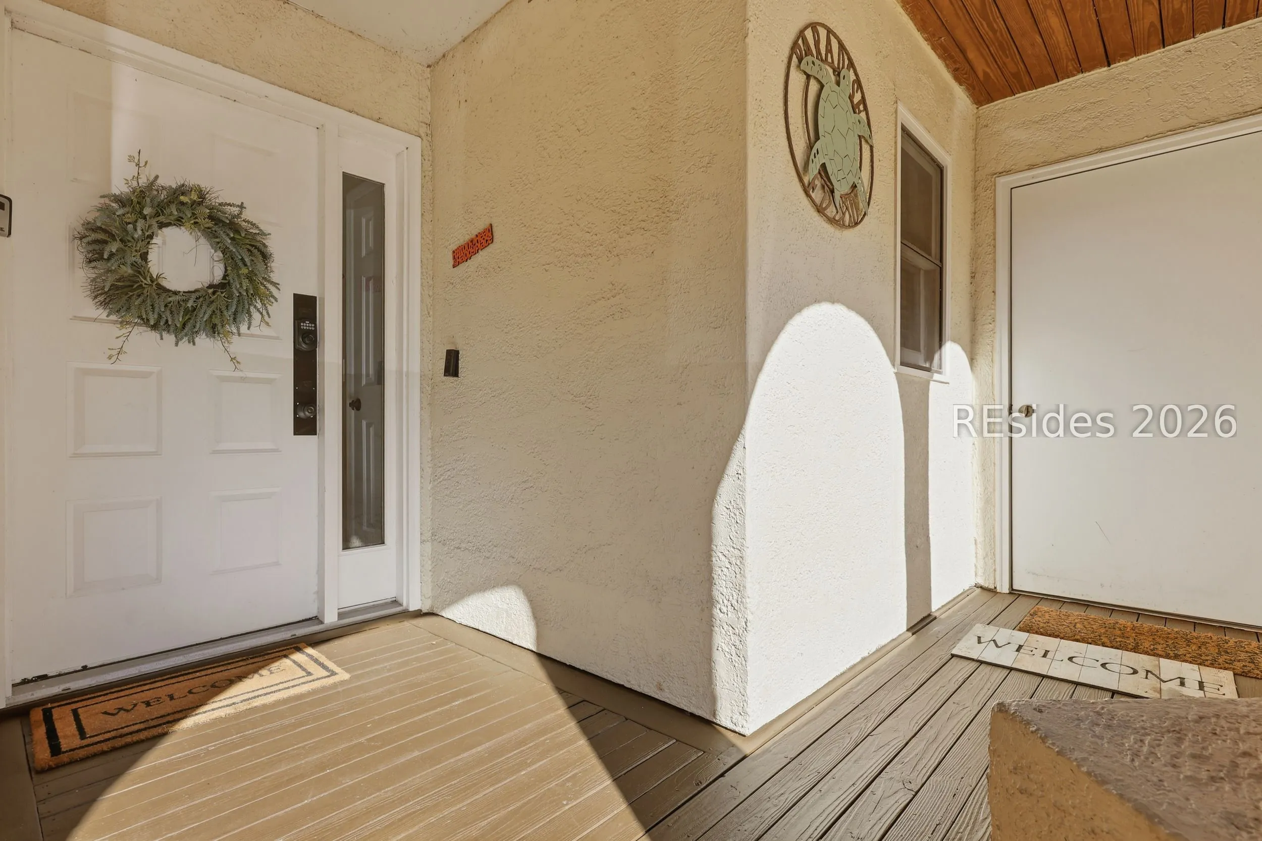  - Photo 1