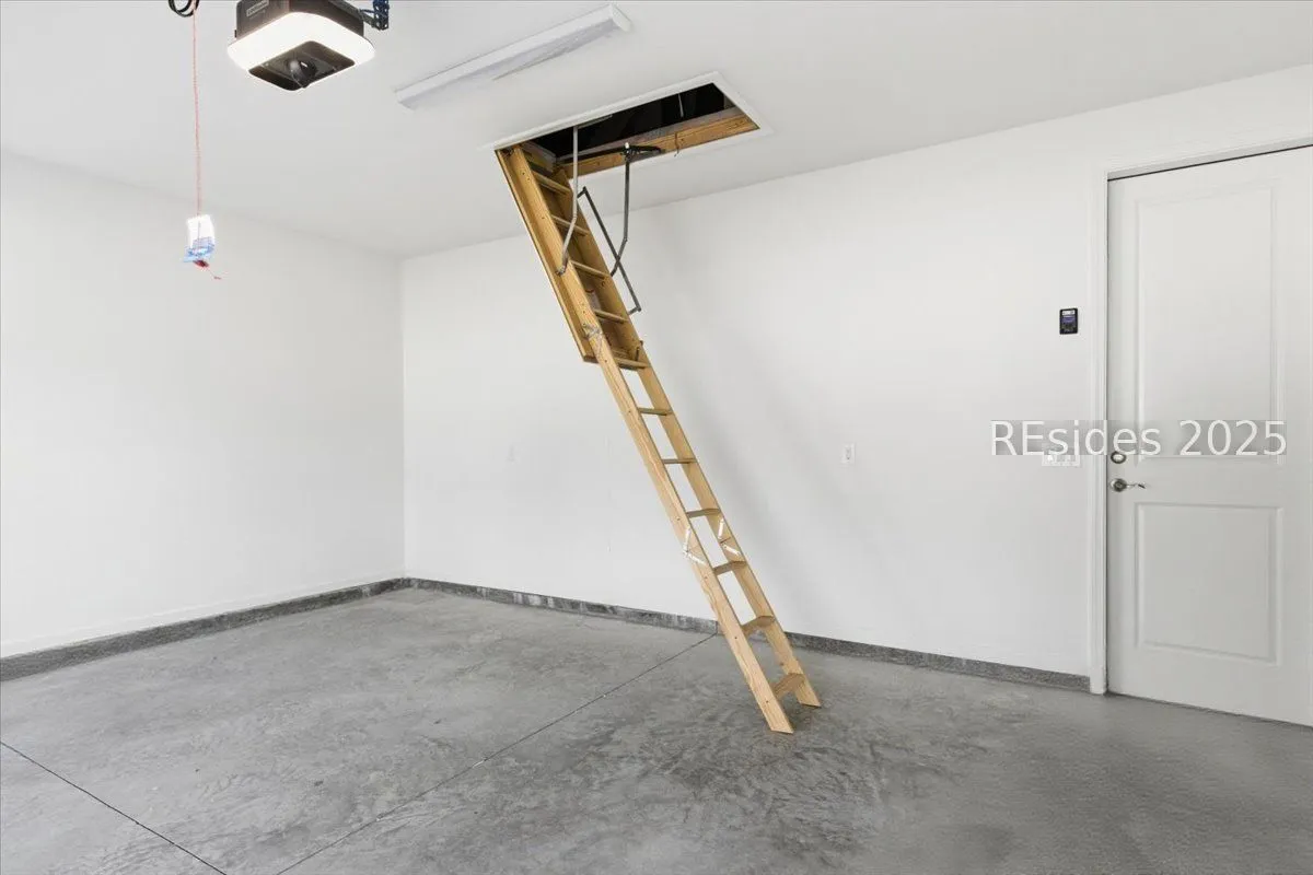  - Photo 51
