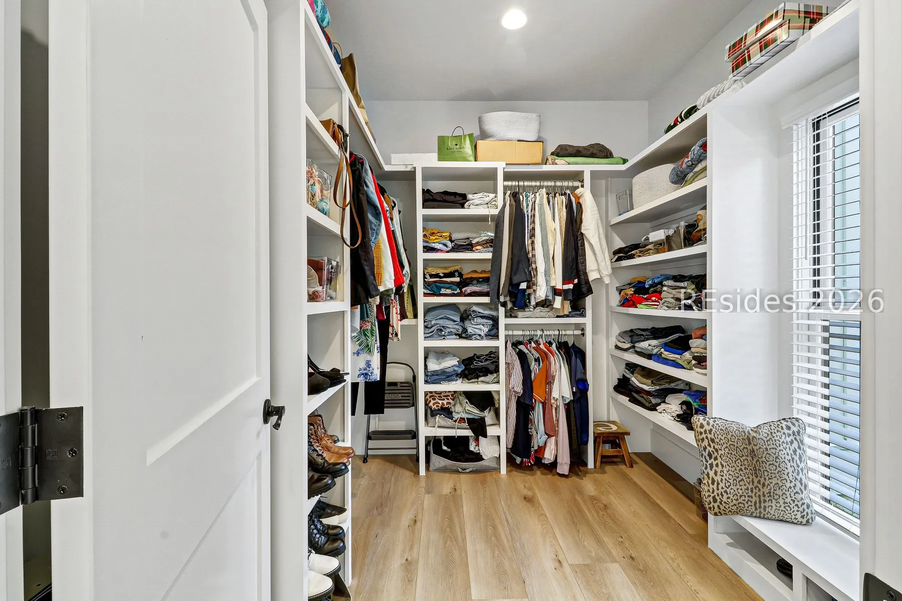  - Photo 25