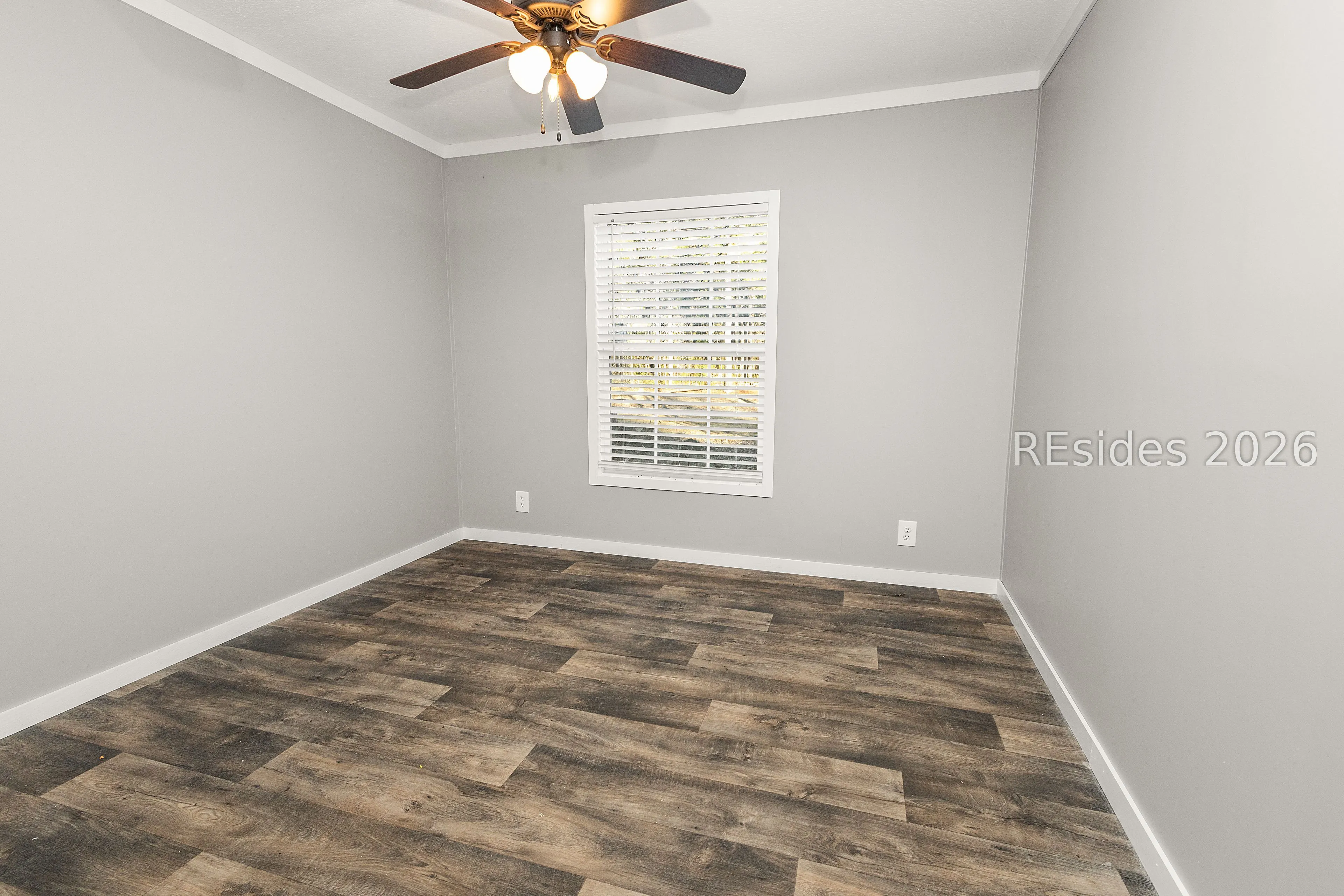  - Photo 18