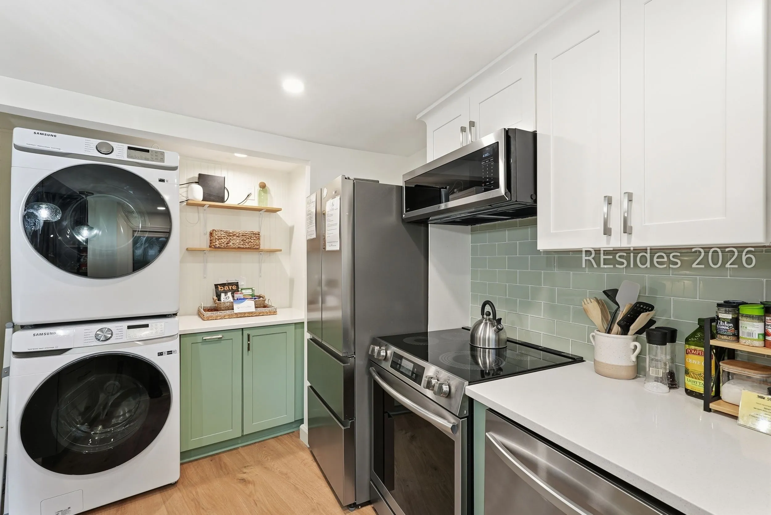  - Photo 11