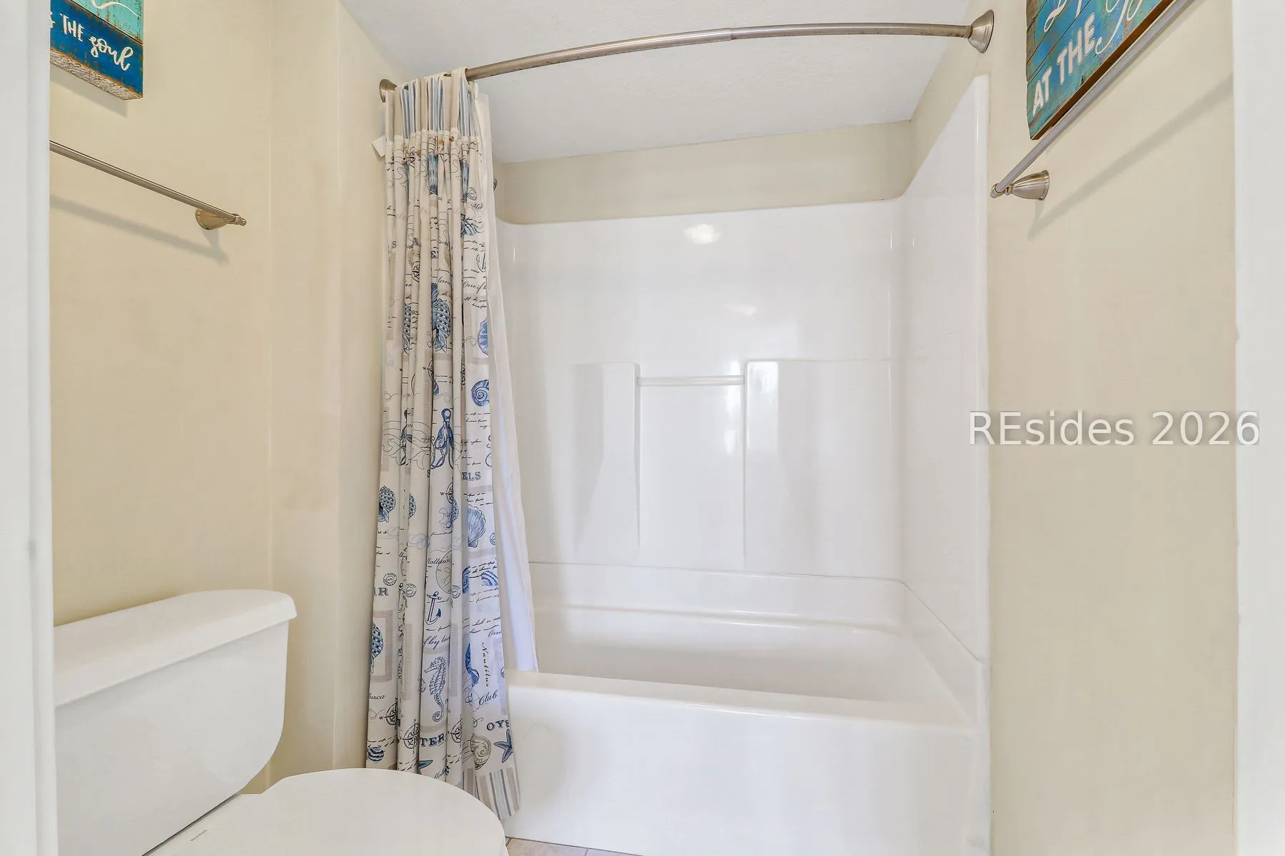 - Photo 32