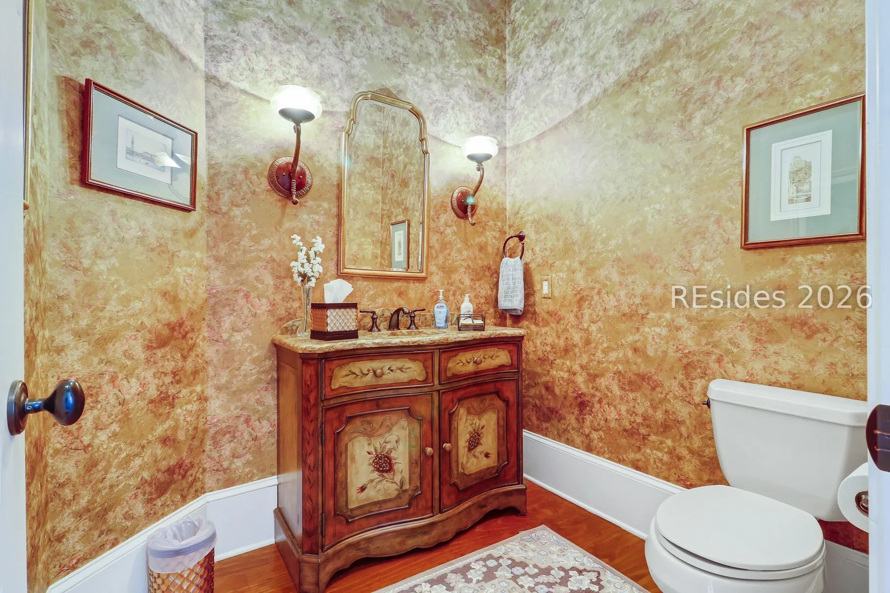  - Photo 24