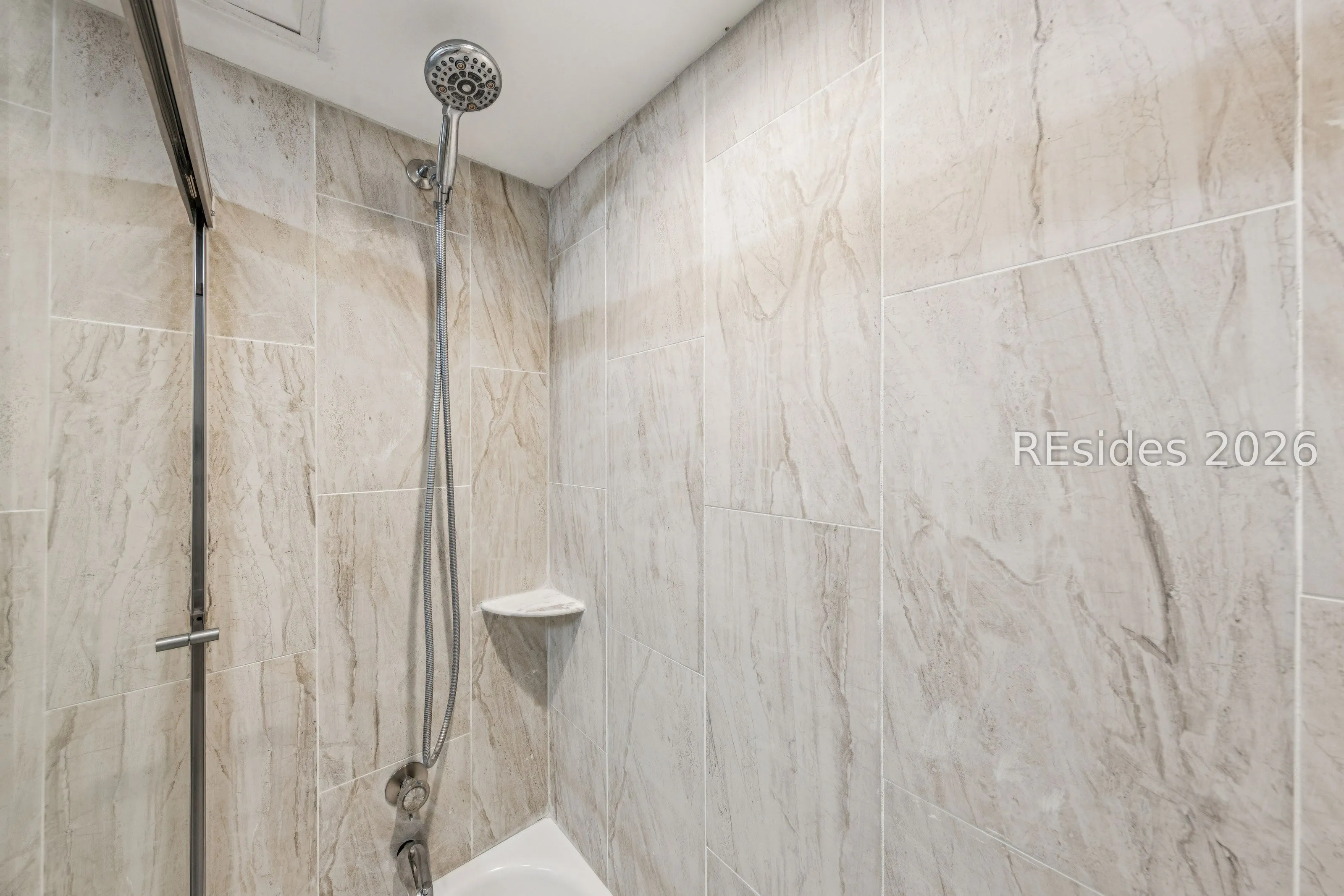  - Photo 42