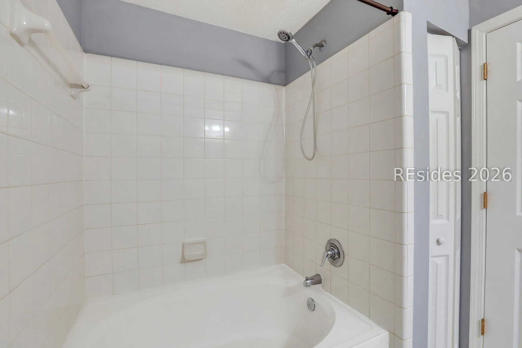  - Photo 28