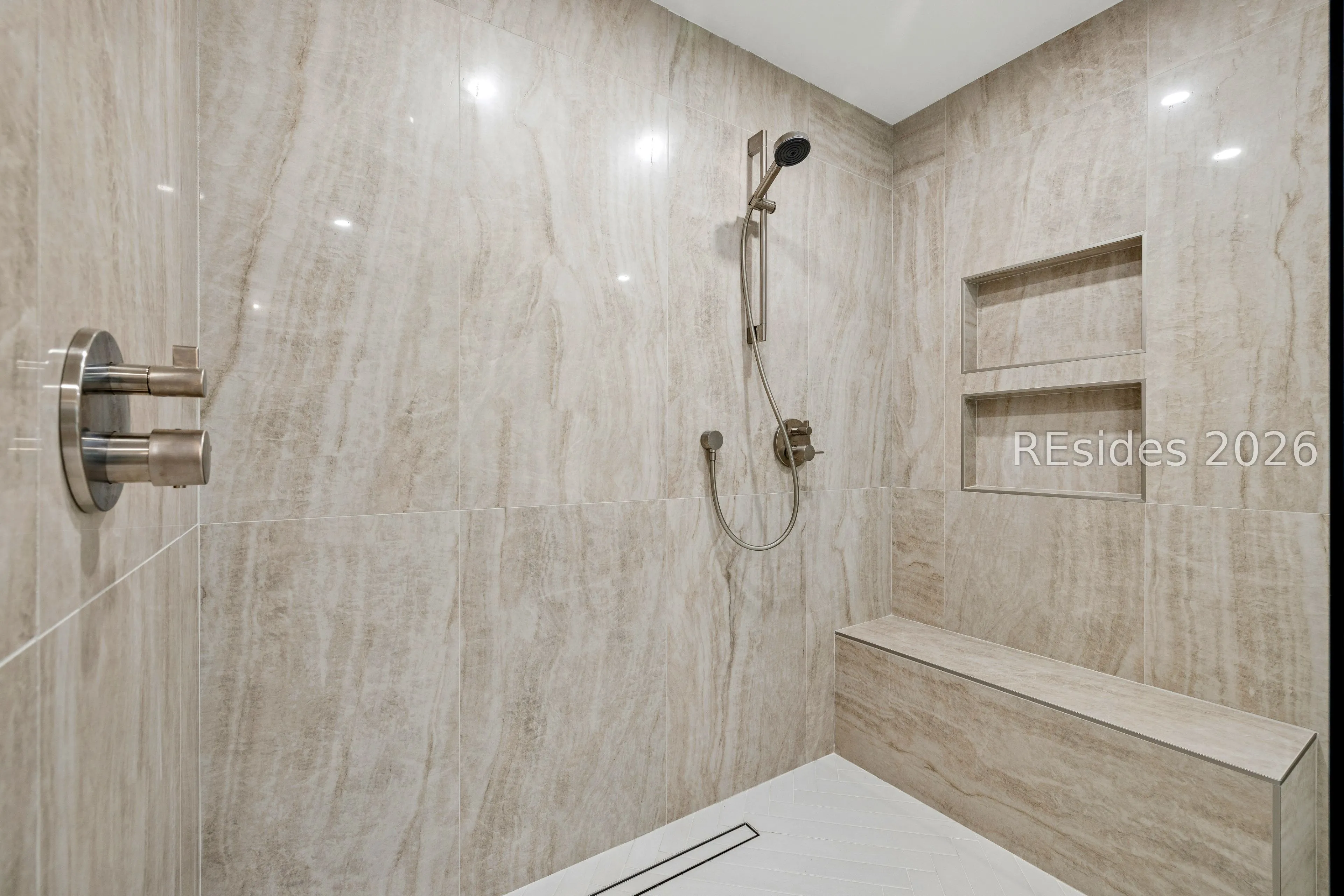  - Photo 20