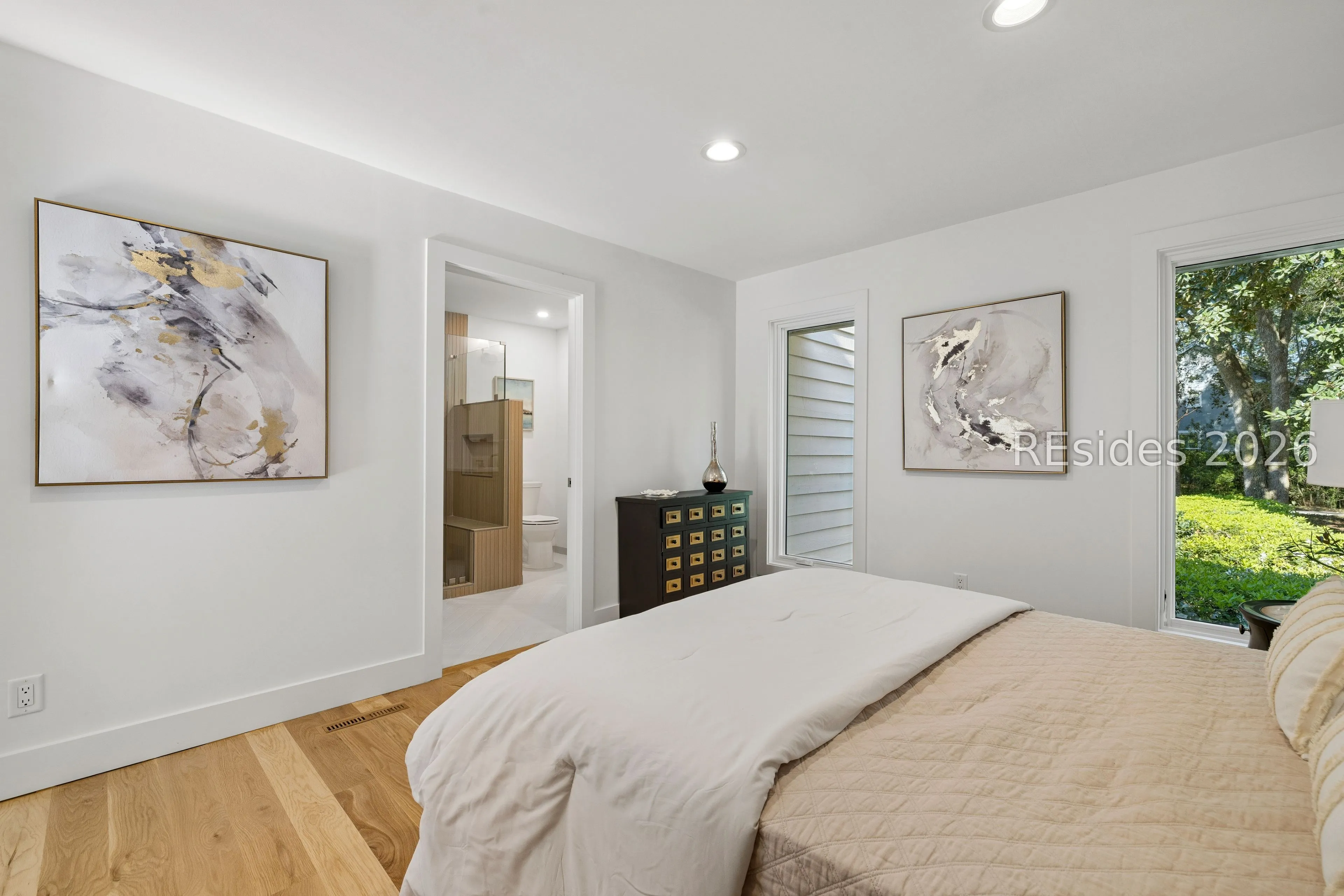  - Photo 25