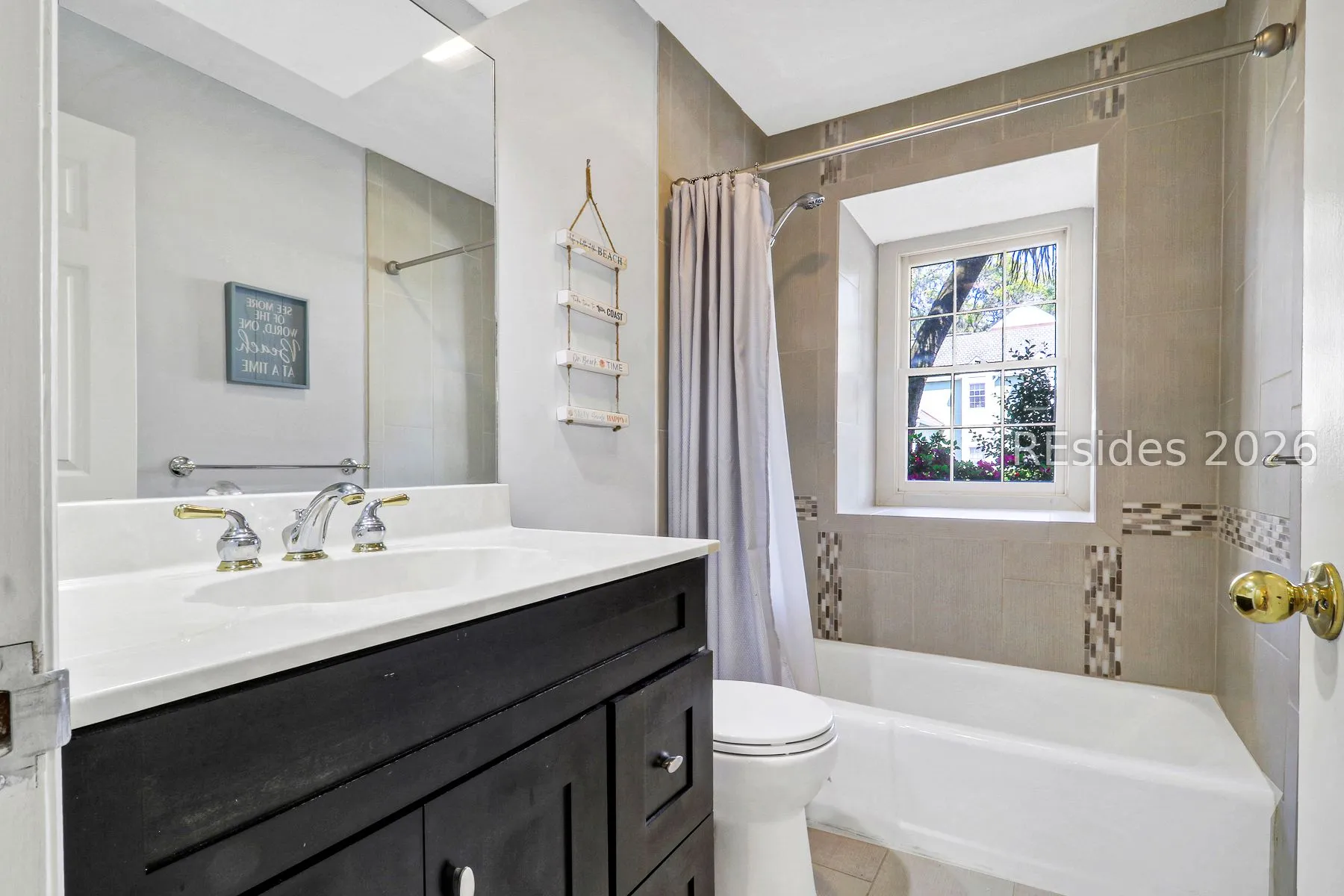  - Photo 27