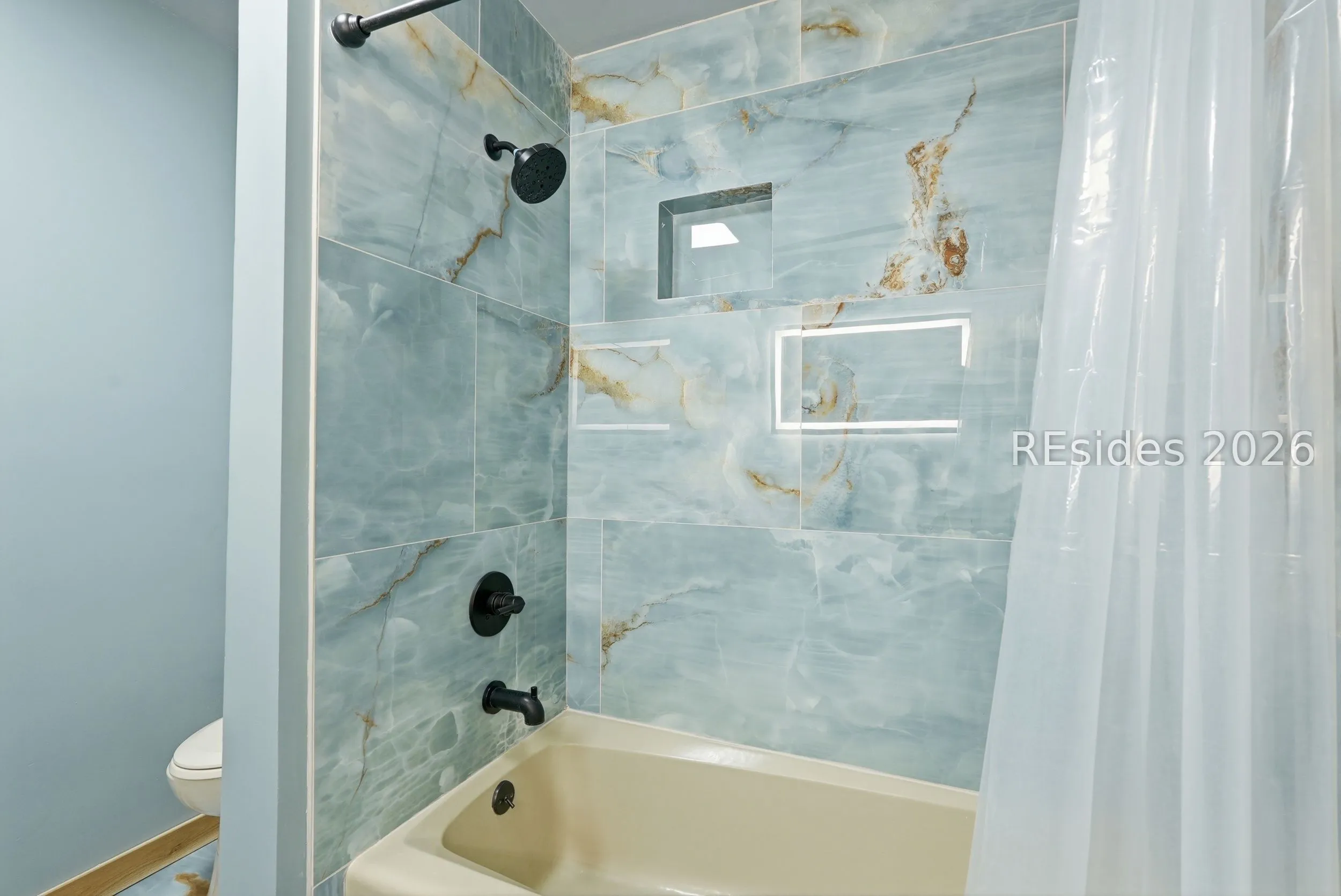  - Photo 24