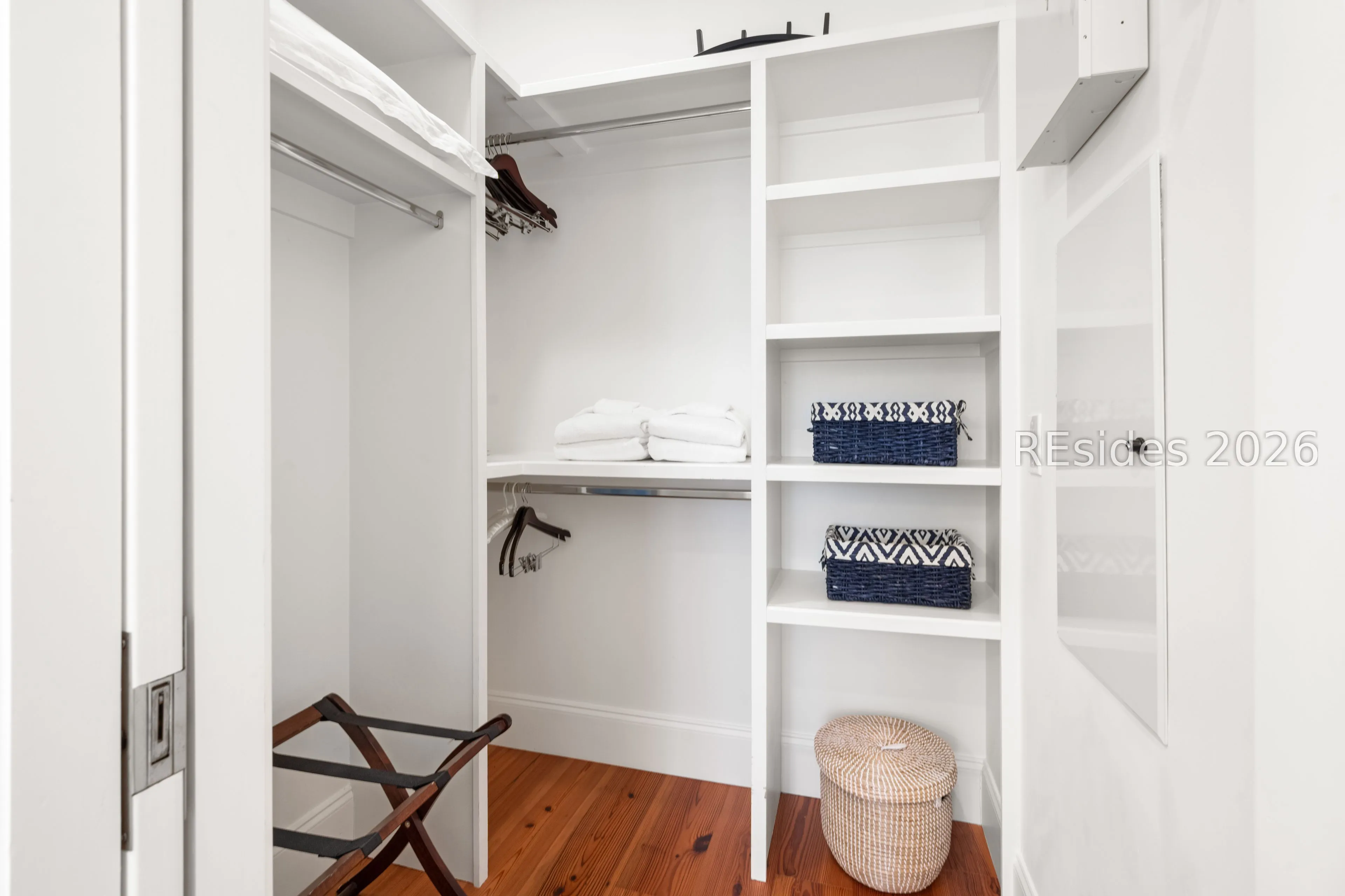  - Photo 24