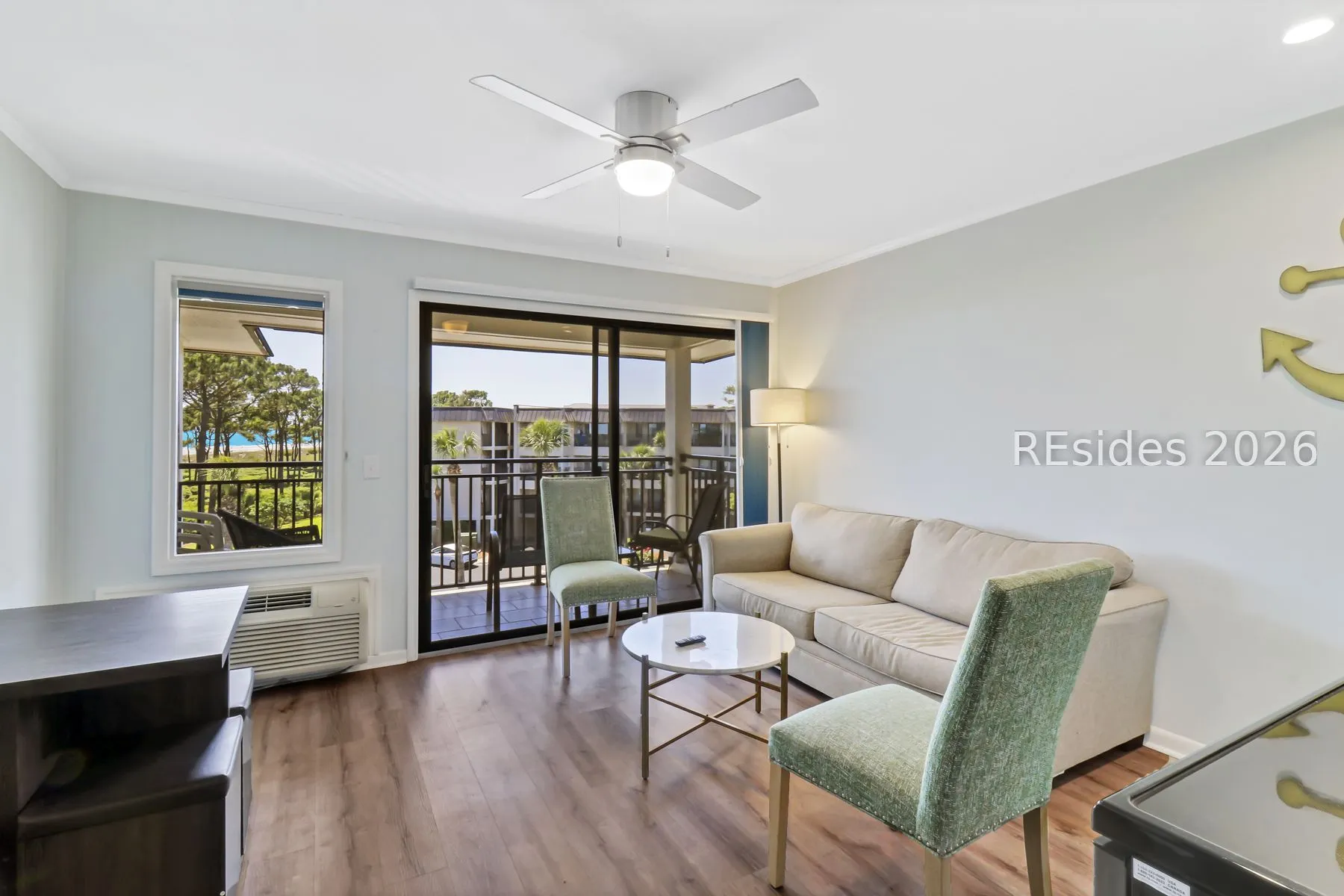  - Photo 7