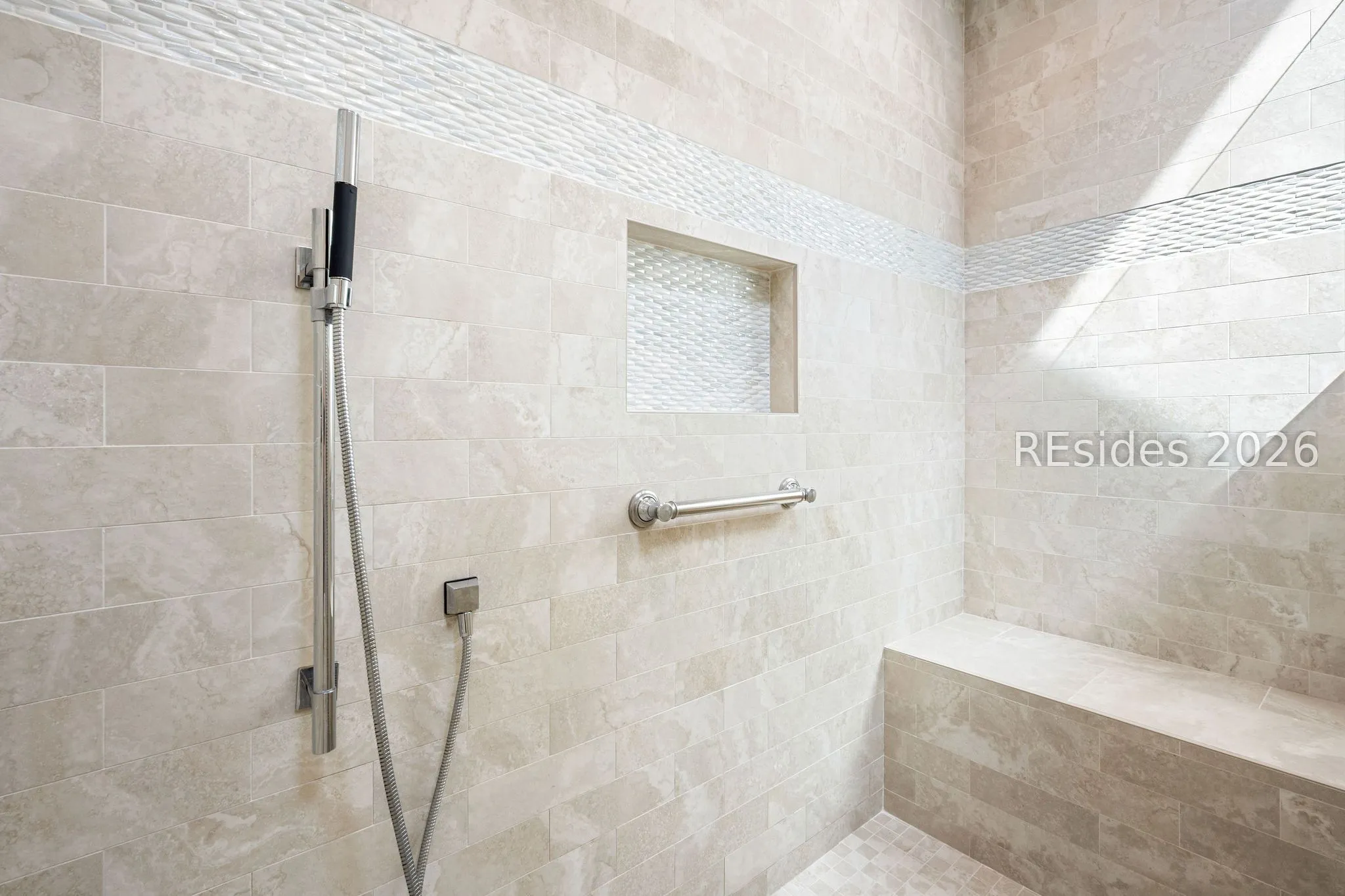  - Photo 43