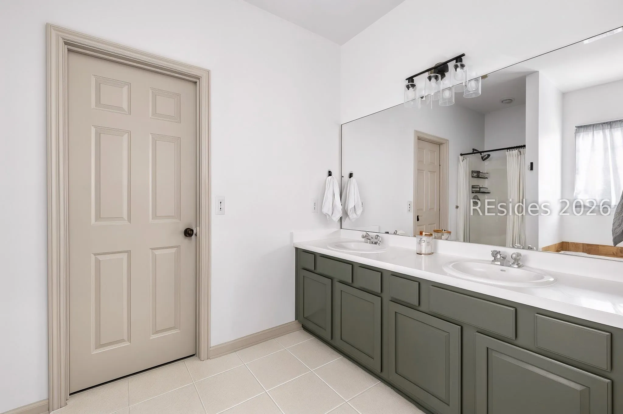  - Photo 21
