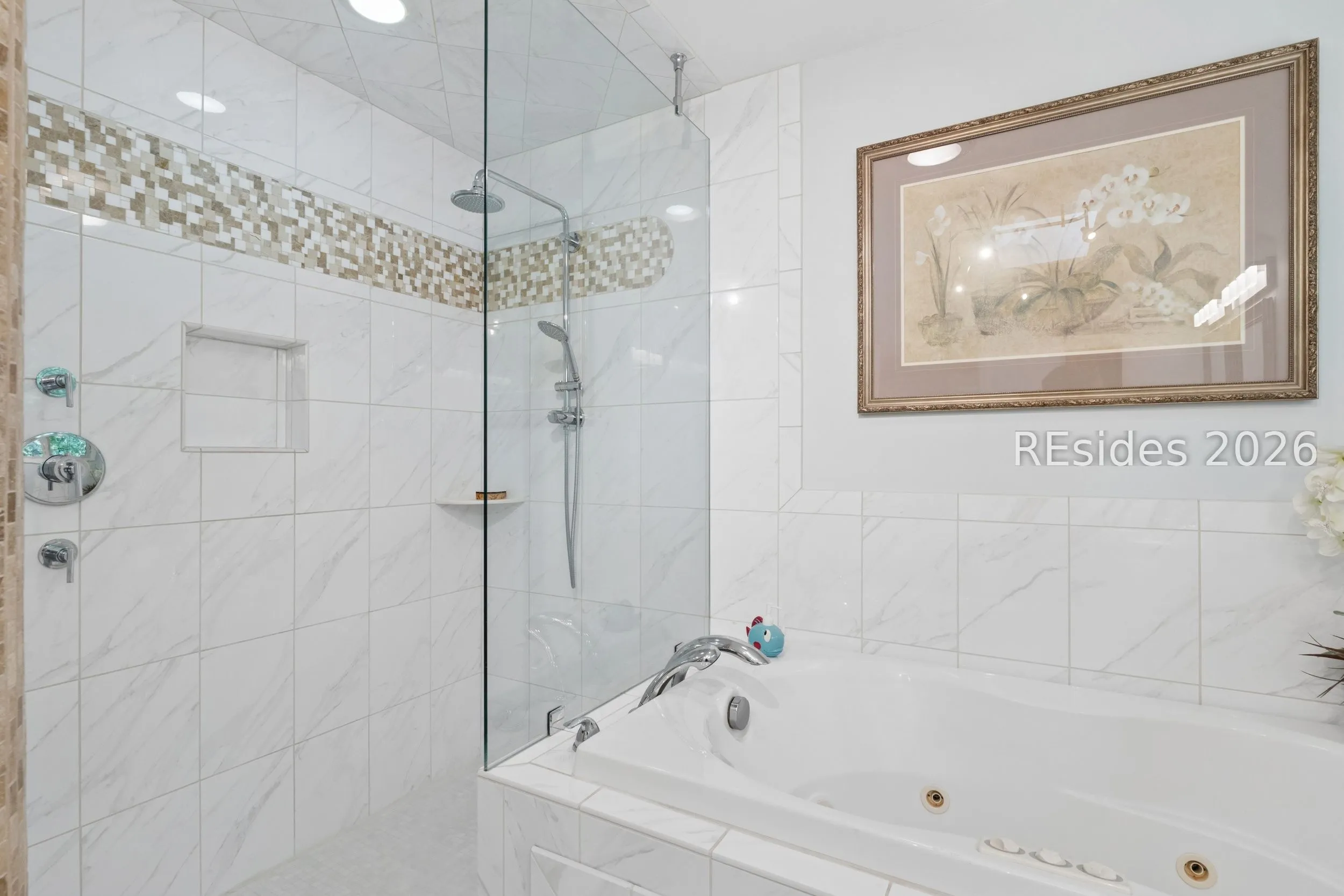  - Photo 27