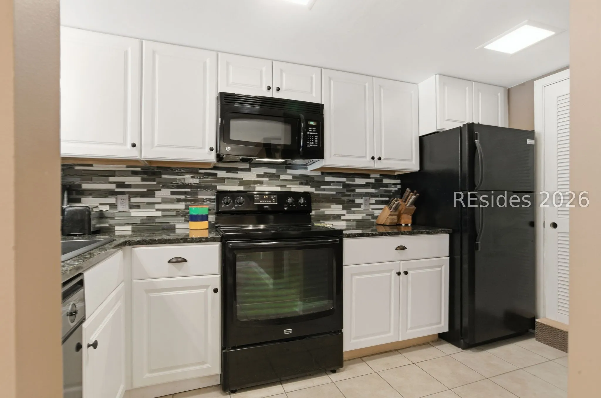  - Photo 9