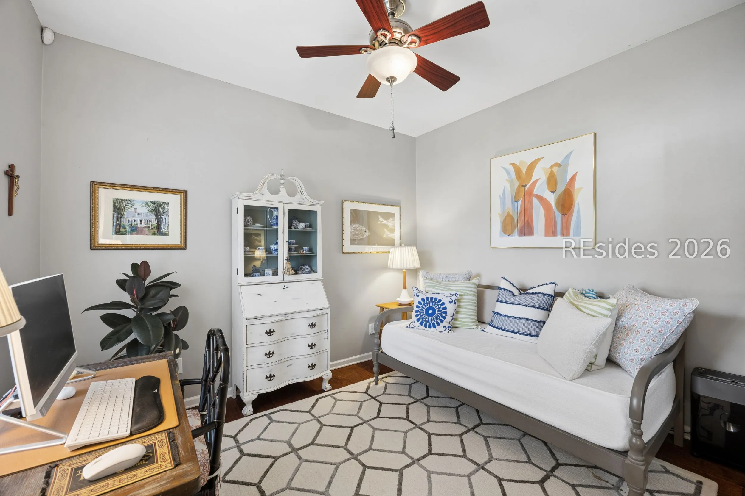  - Photo 24