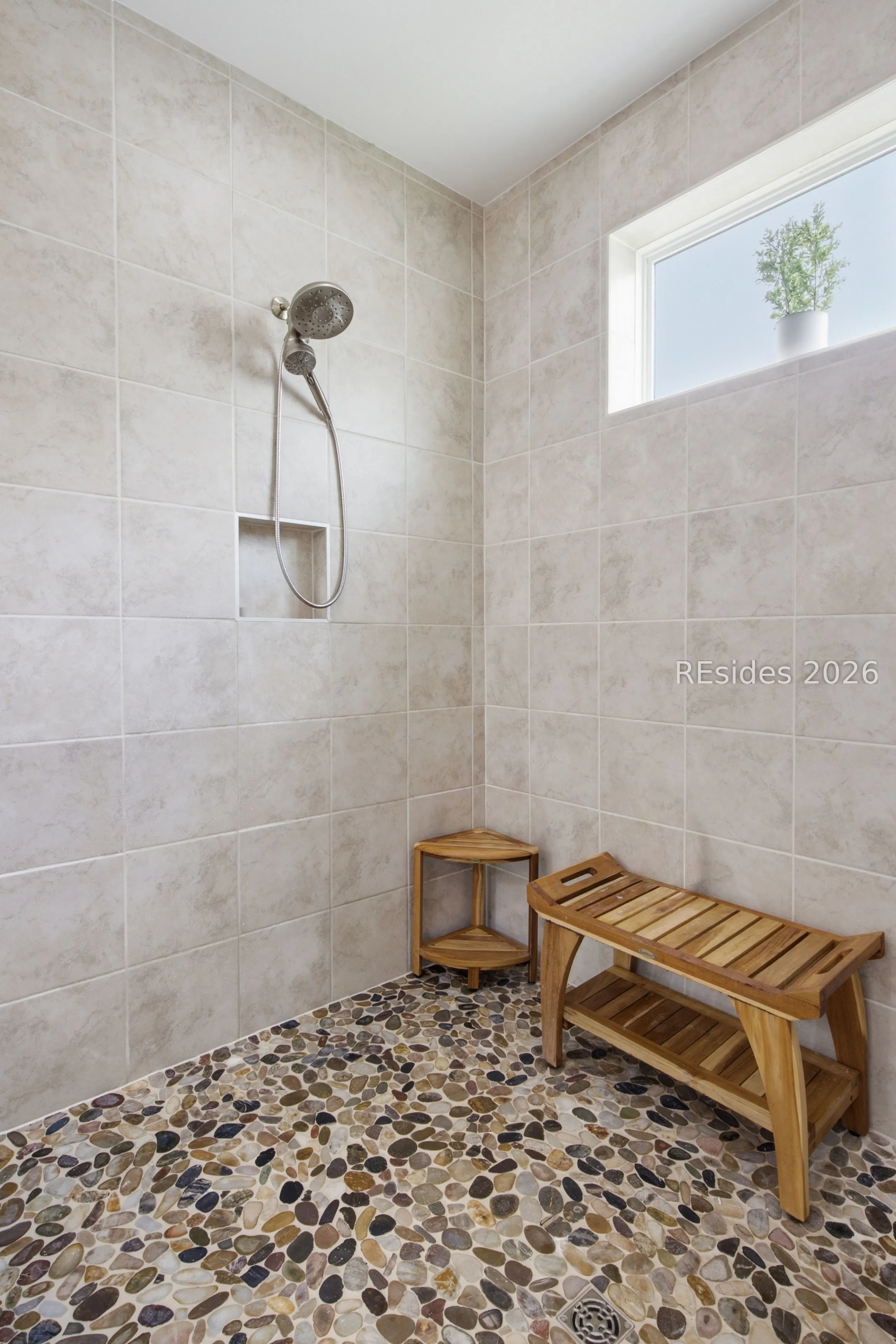  - Photo 24