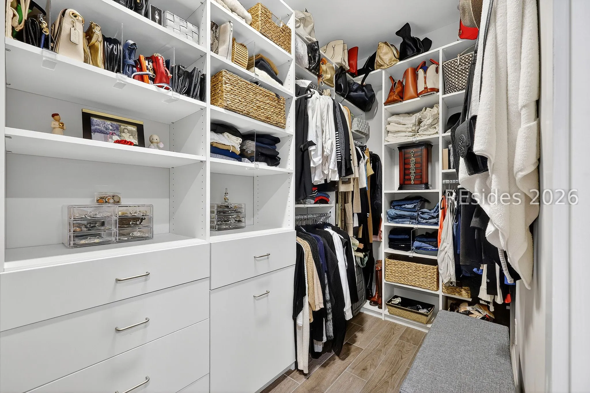  - Photo 34