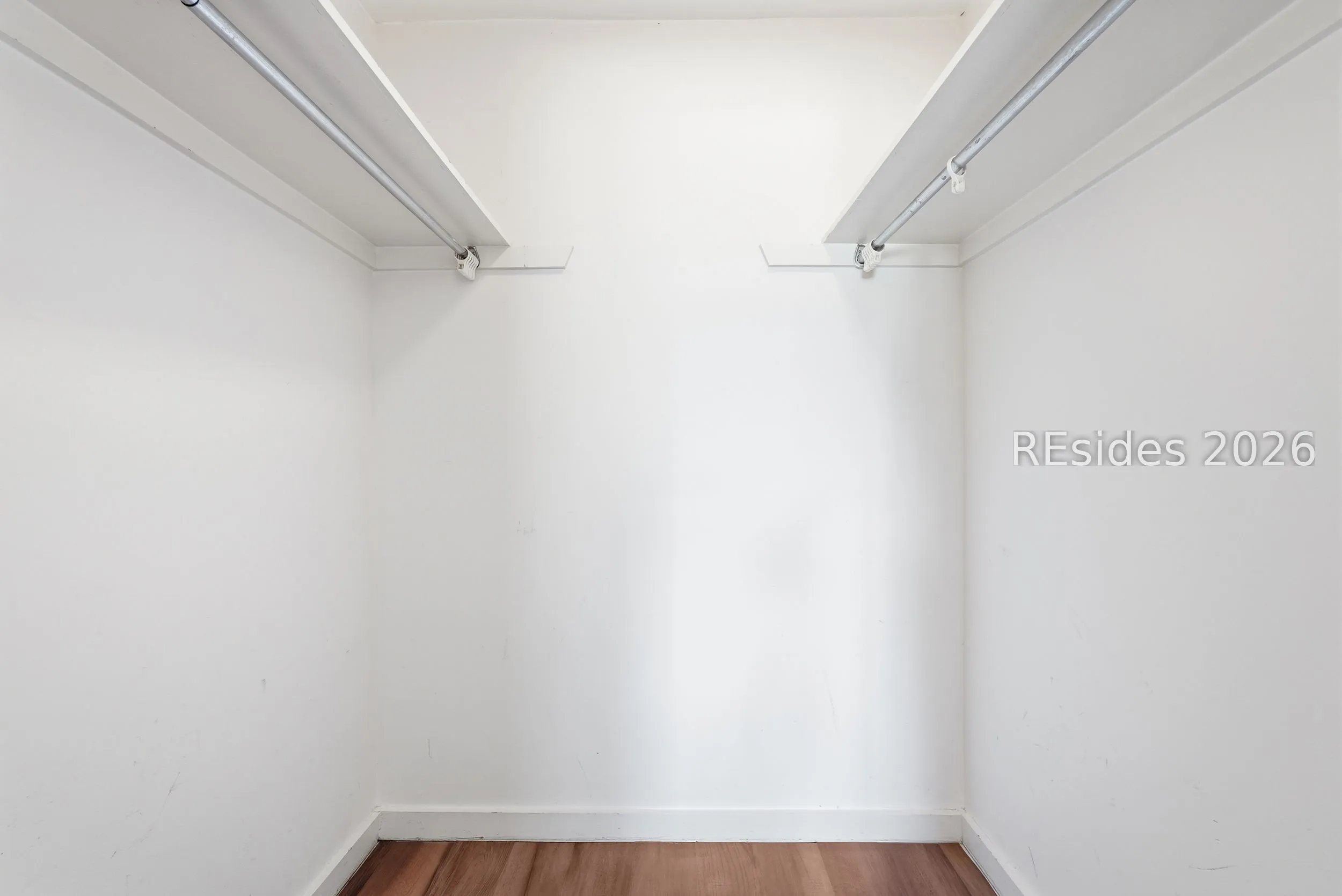  - Photo 24