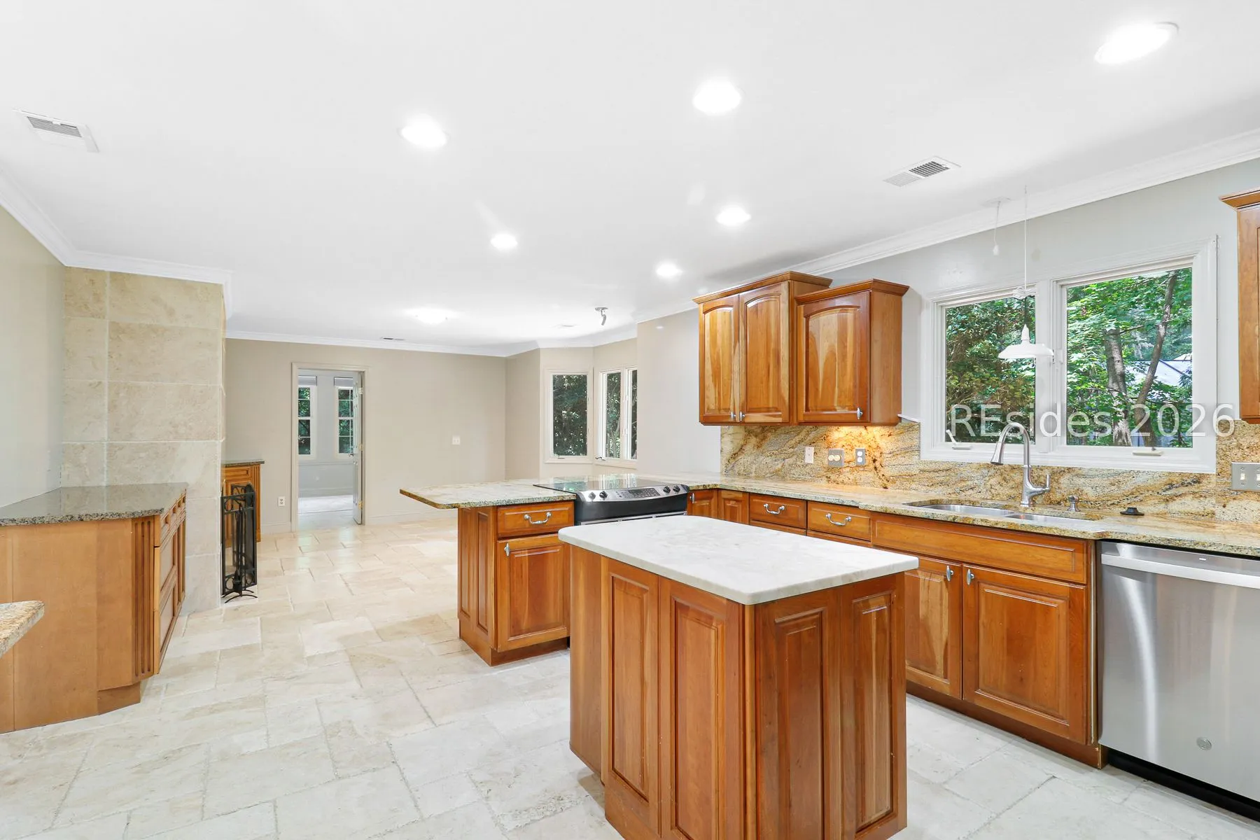  - Photo 18