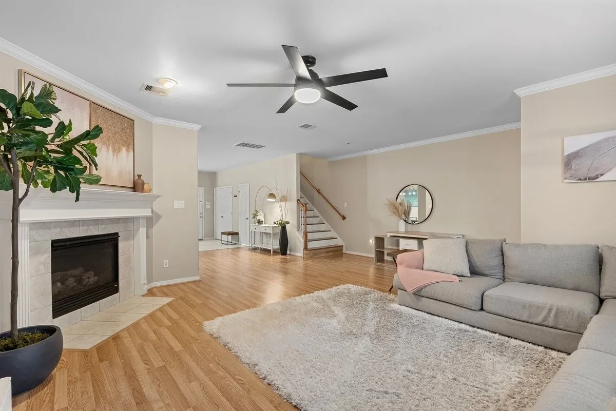 Residential Lease For Rent