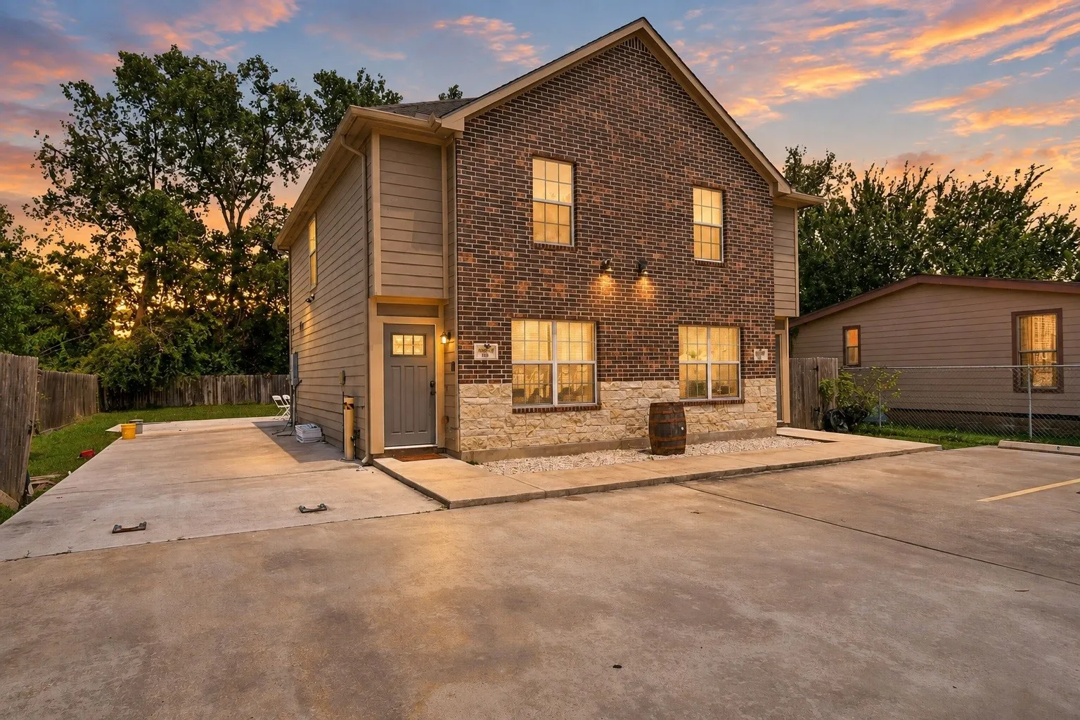 Residential Lease For Rent