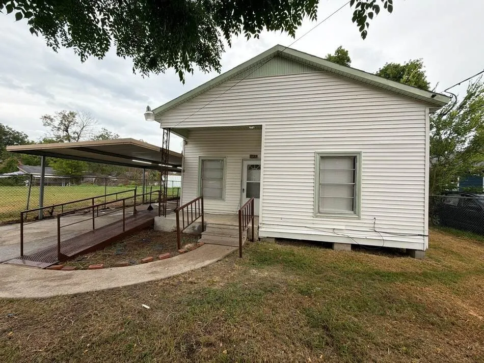 Residential Lease For Rent