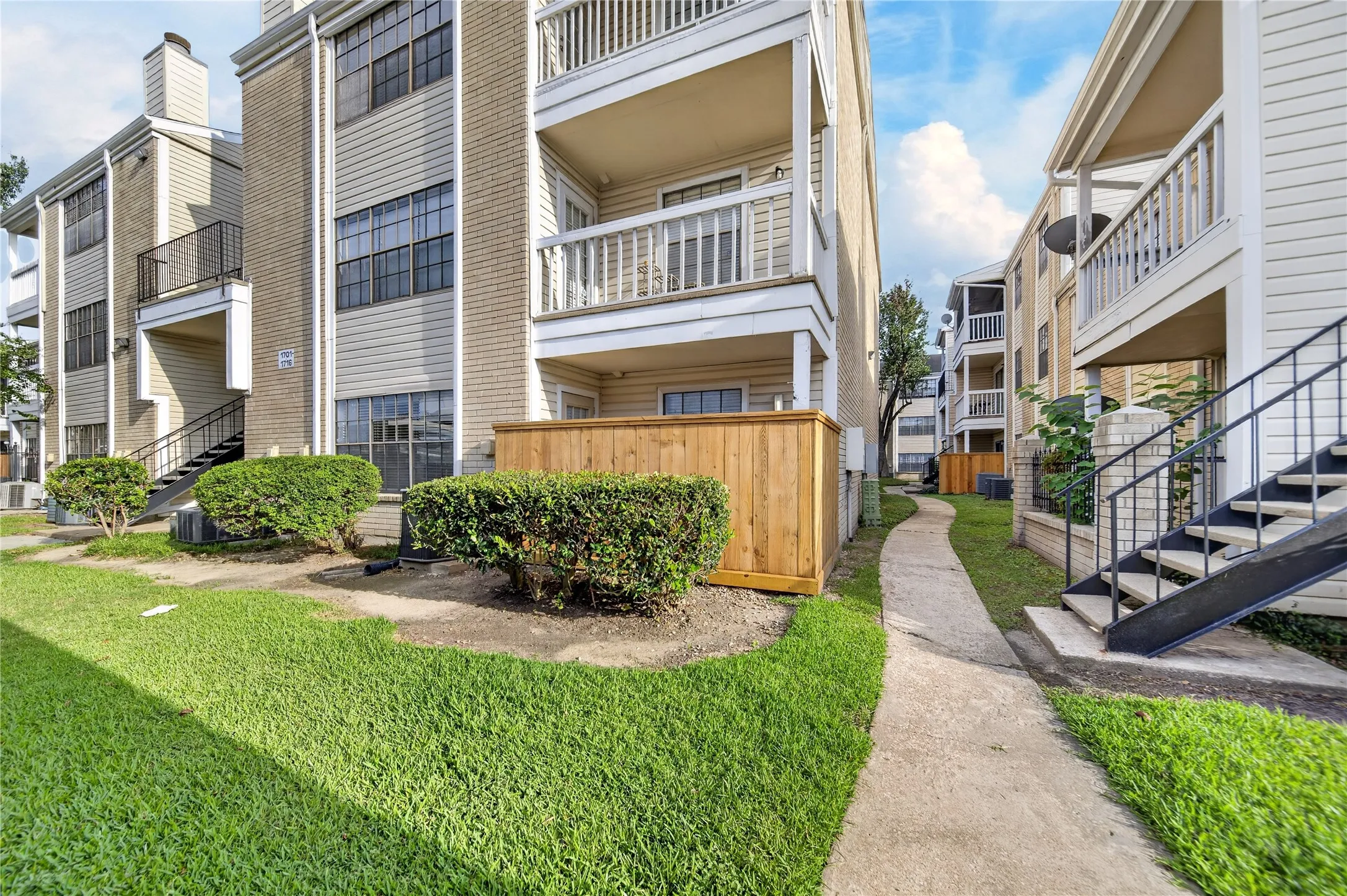 Residential Lease For Rent