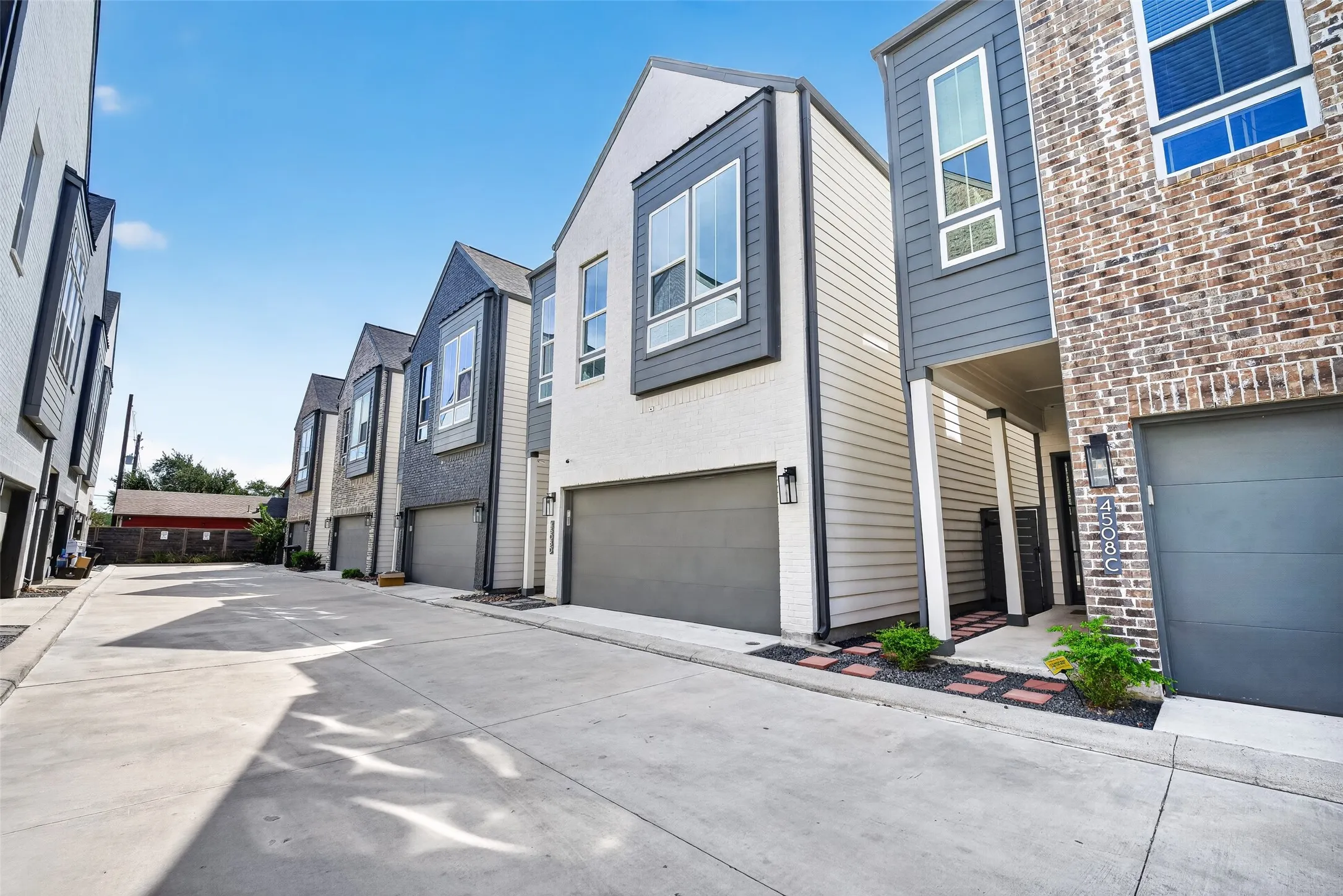 Residential Lease For Rent