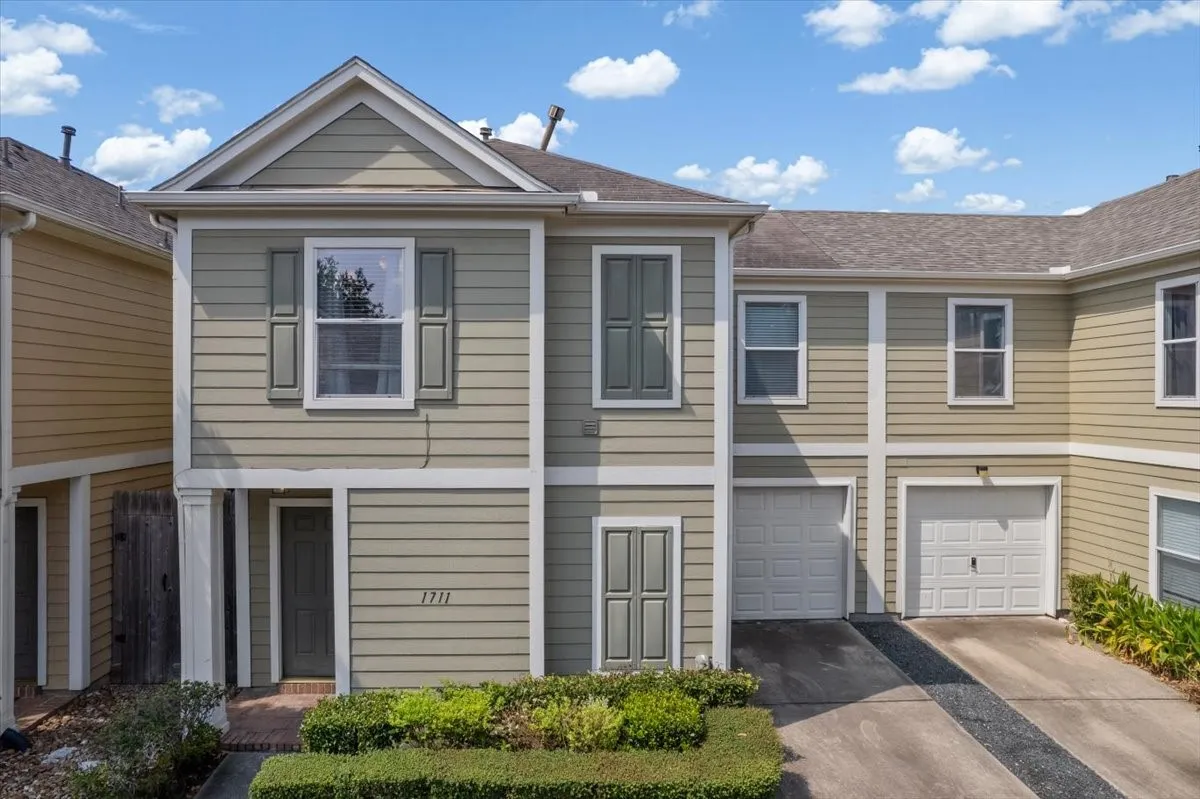 Residential Lease For Rent