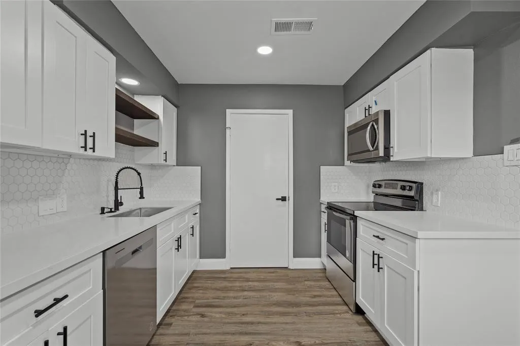 Residential Lease For Rent