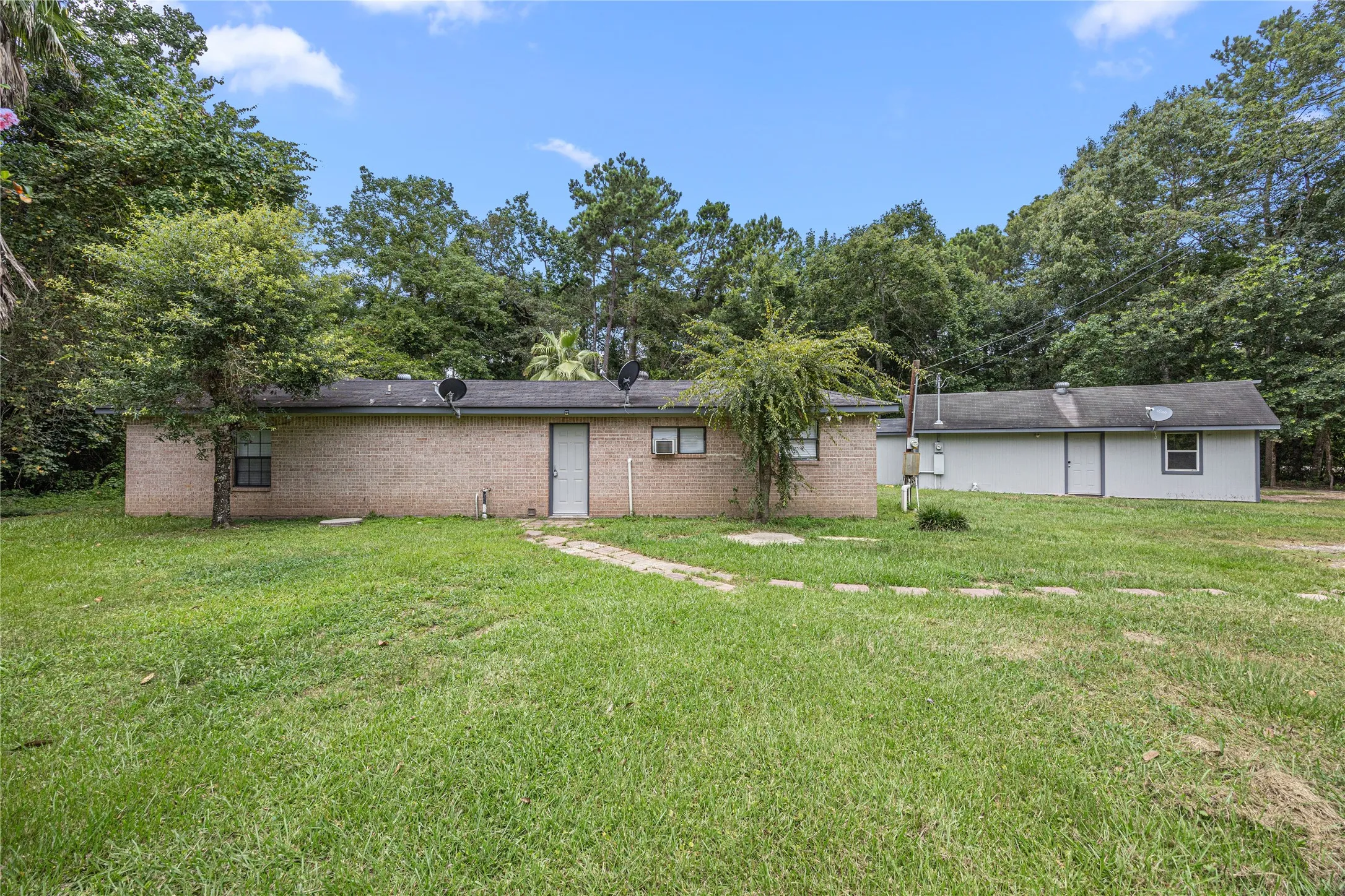Residential Lease For Rent
