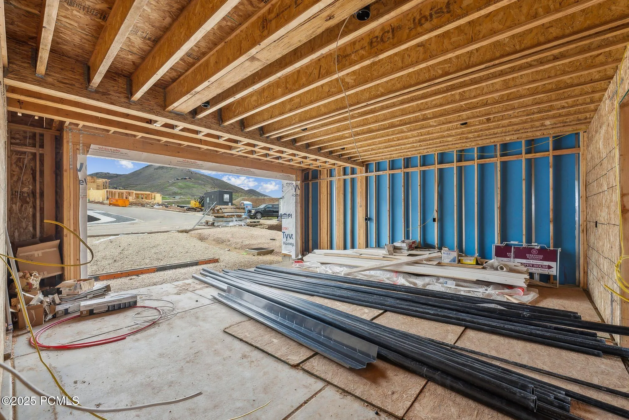 1926 W Mochila Circle, Mayflower Mountain, UT 84032