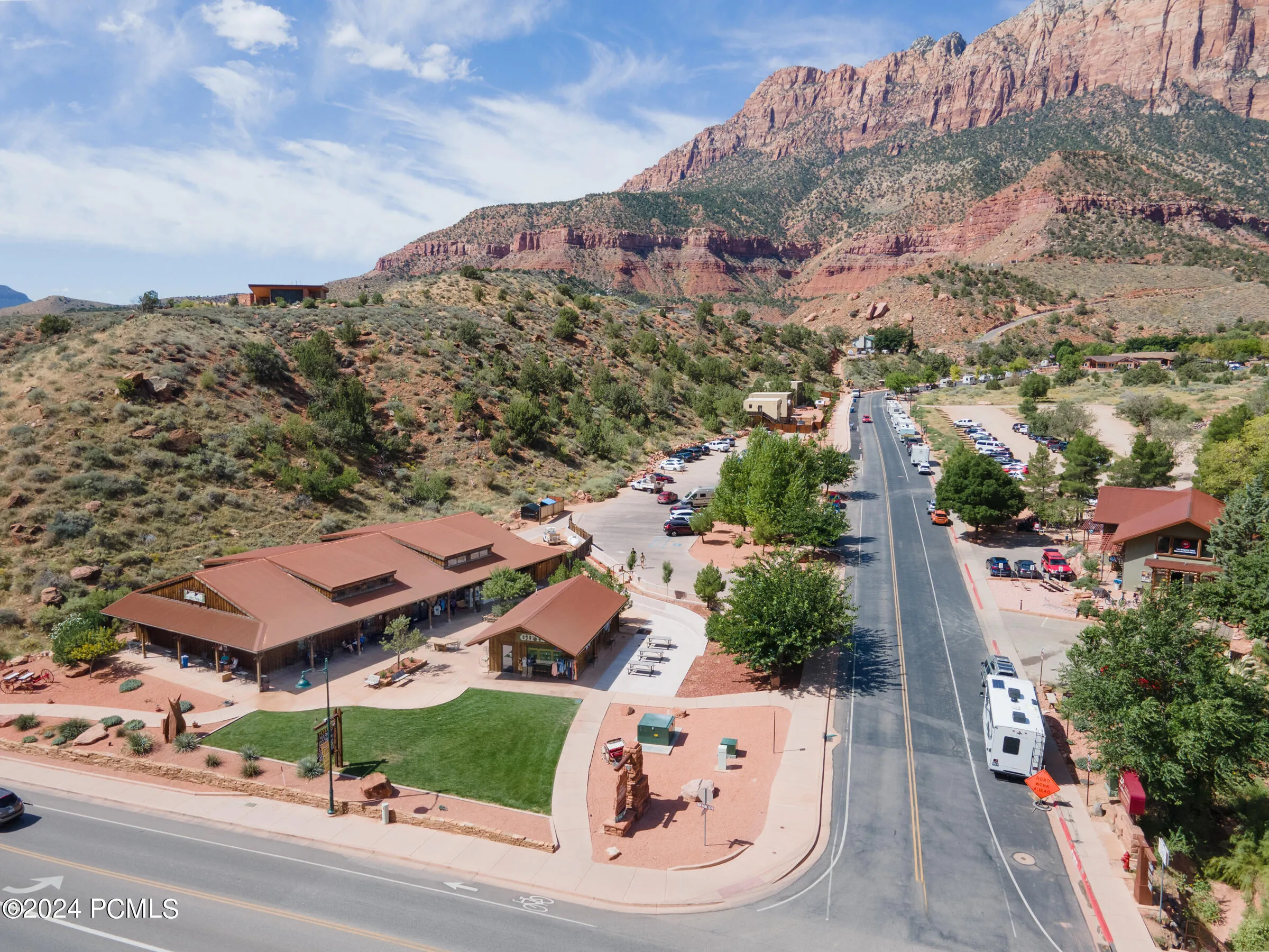 35 Lion Boulevard , Springdale, UT 84767