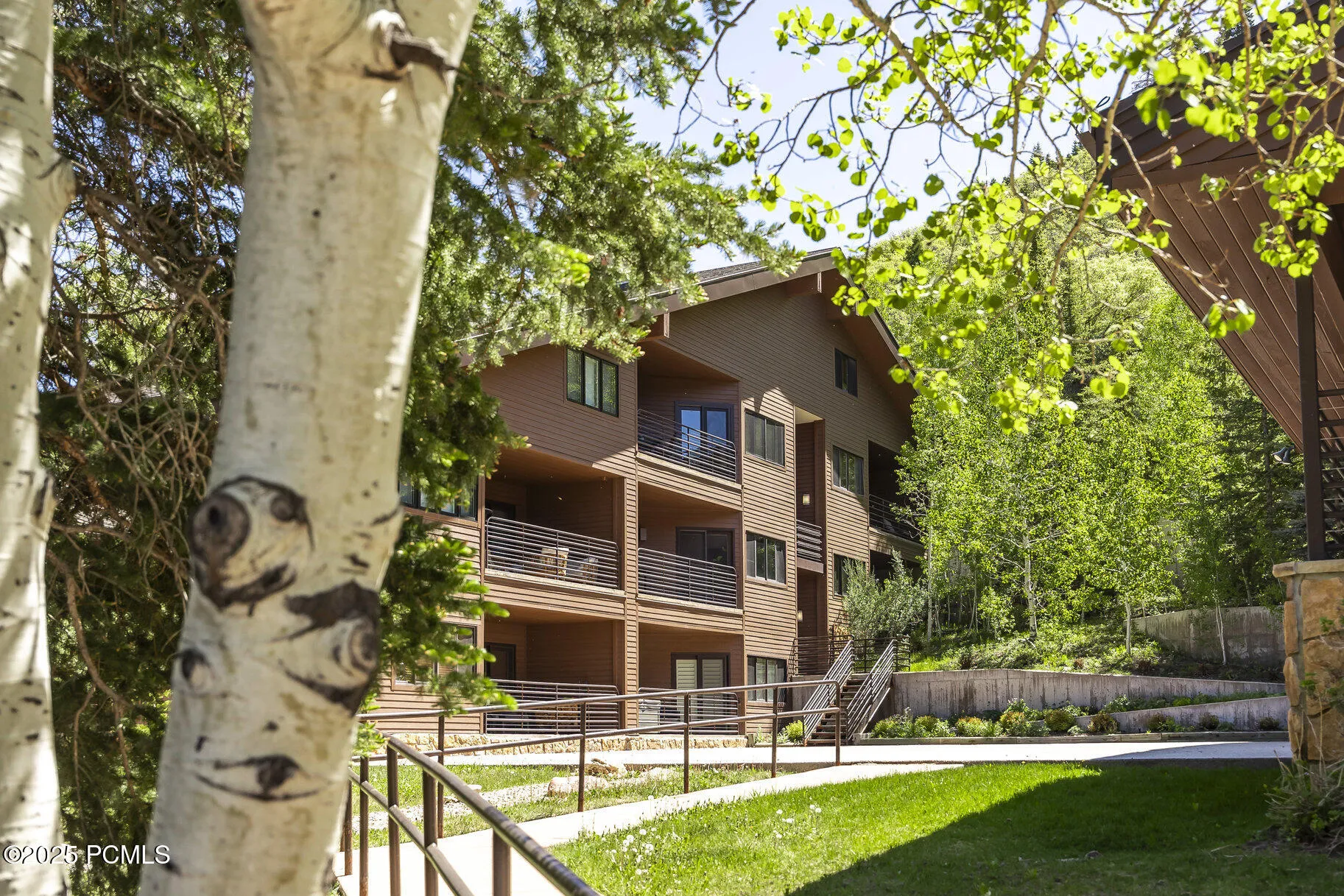 2700 Deer Valley Drive Unit B302, Park City, UT 84060