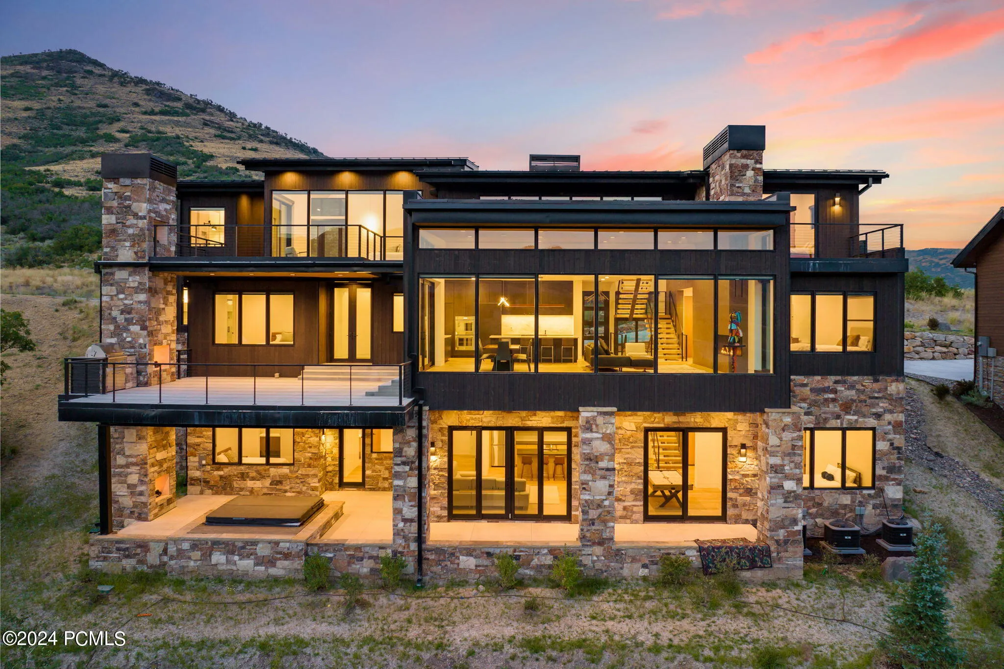 1319 W Skyridge Drive, Mayflower Mountain, UT 84032