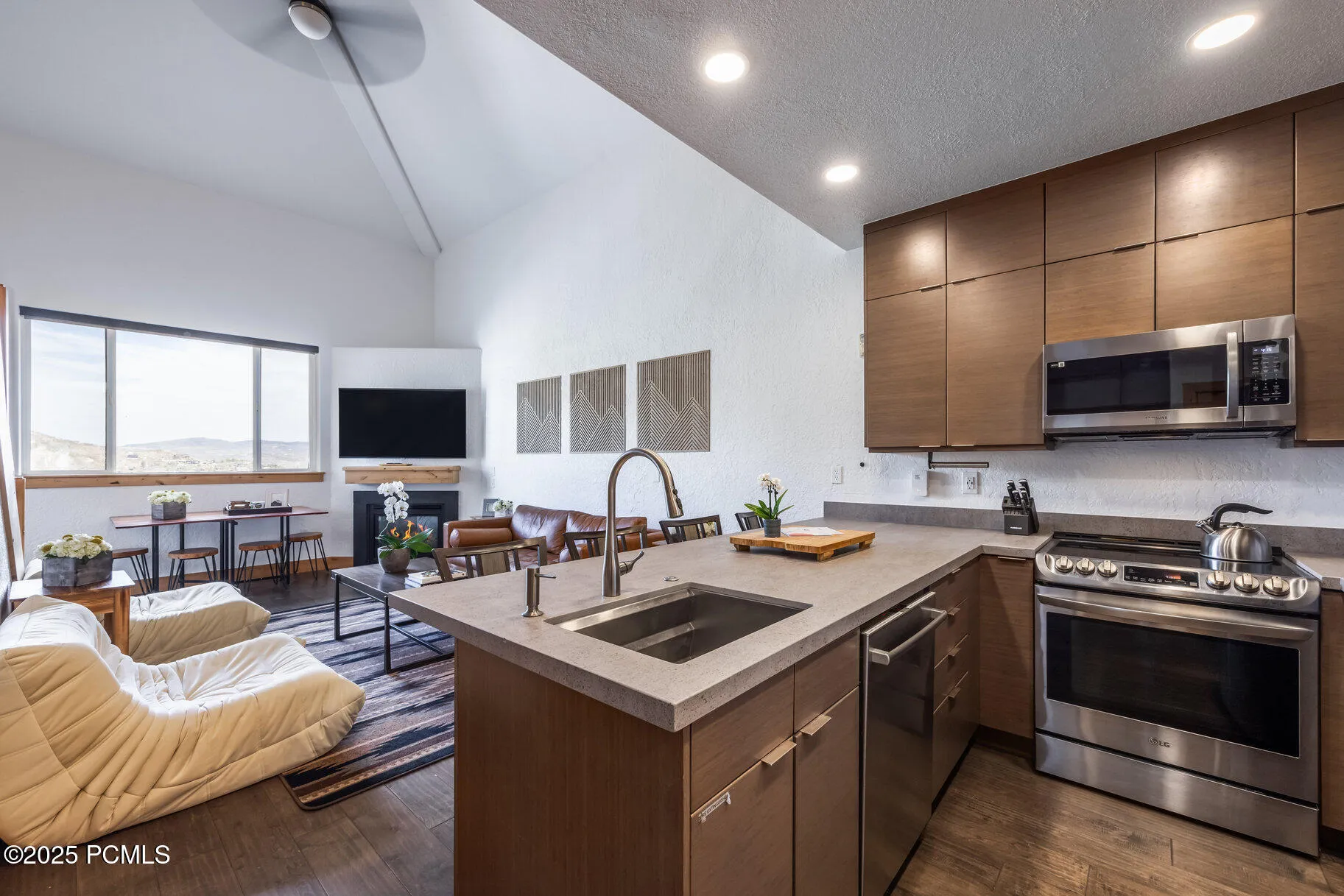 2653 W Canyons Resort Drive Unit 322/324, Park City, UT 84098